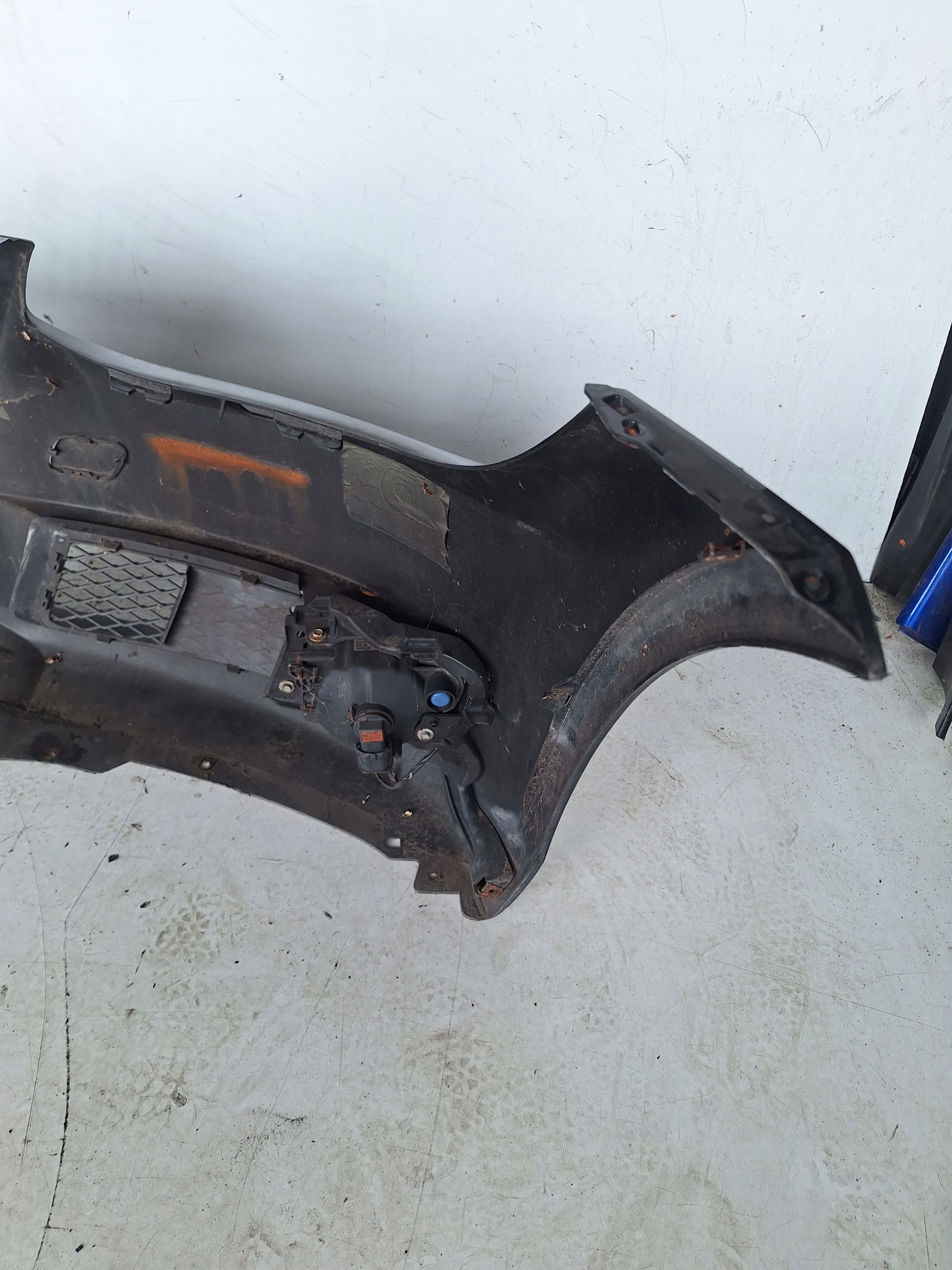 BMW 3 E92 E93 05-09 bumper