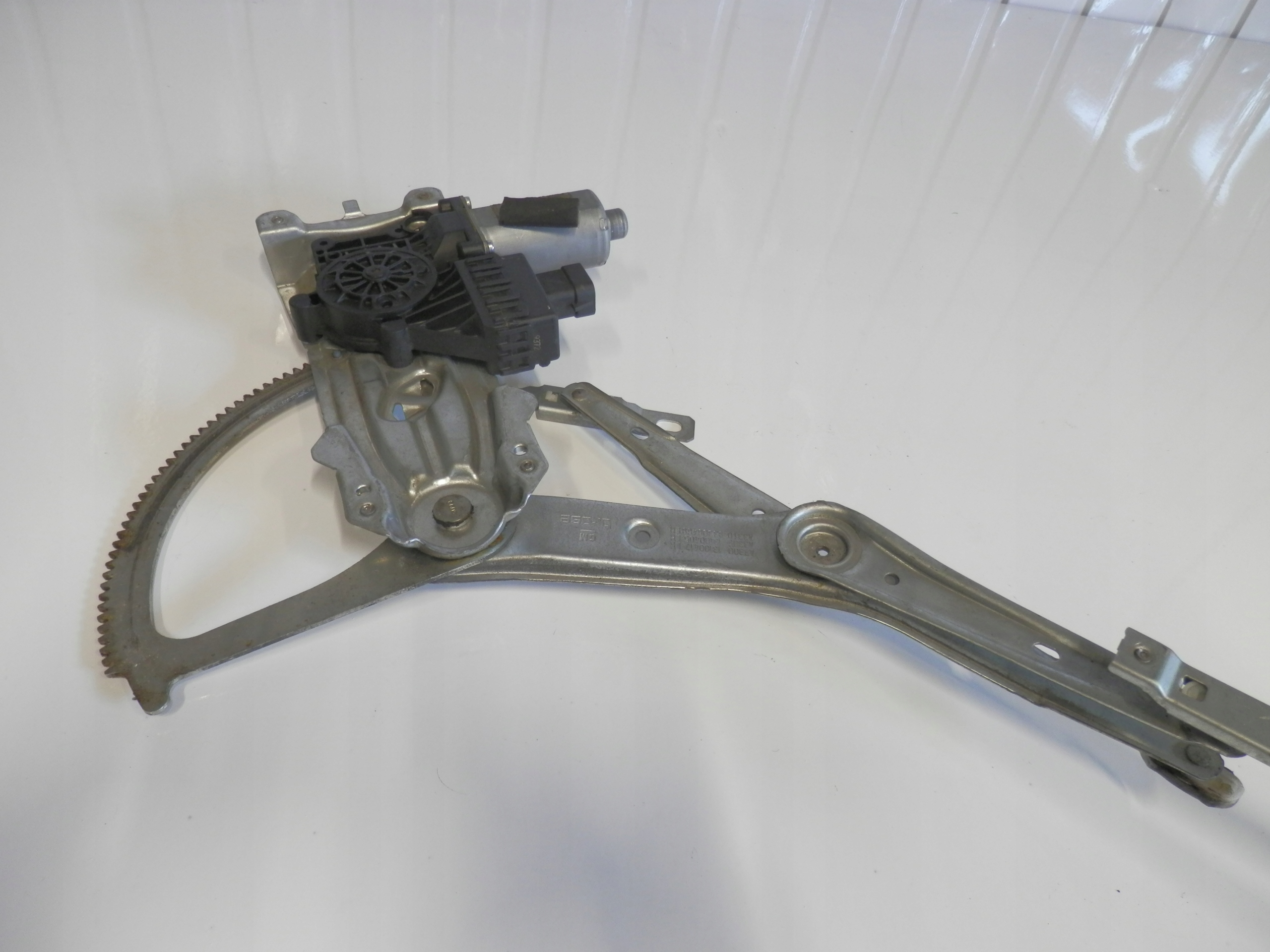 mechanism lift right front windows Opel Astra G