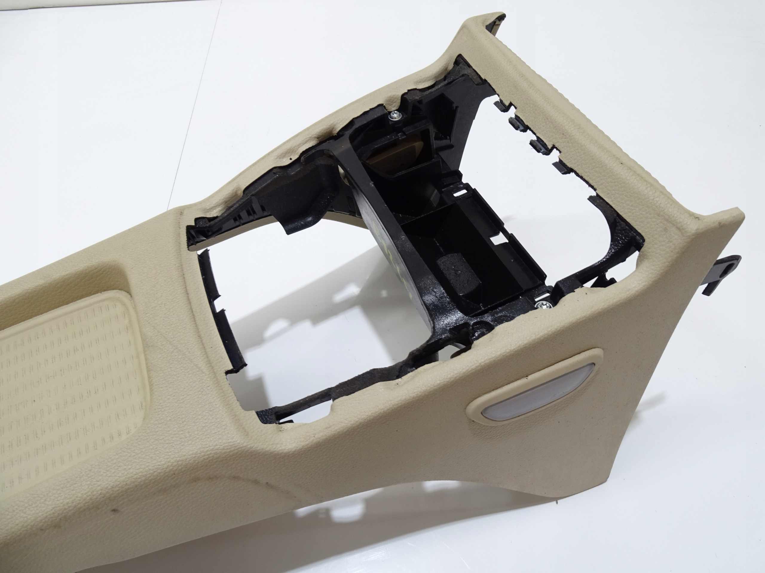 TUNEL mitte hinten heck BMW E92 LCI OE (24241901)