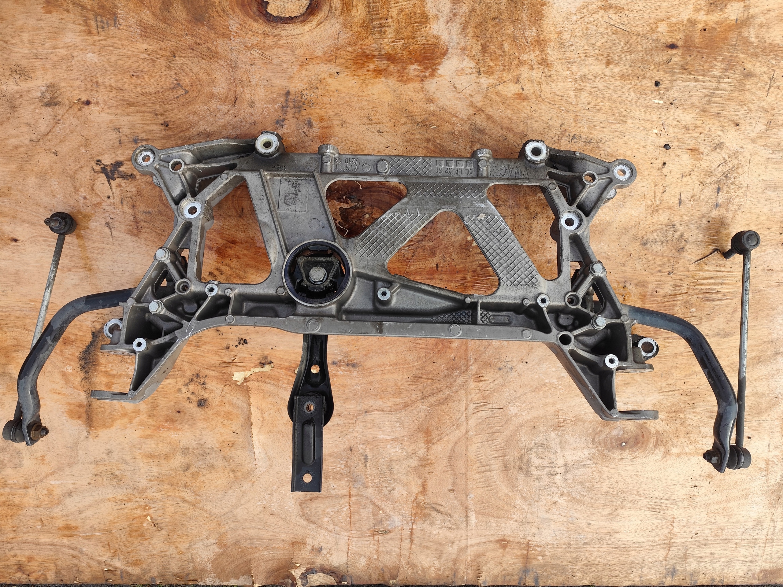 VW PASSAT B8 3G subframe axle beam