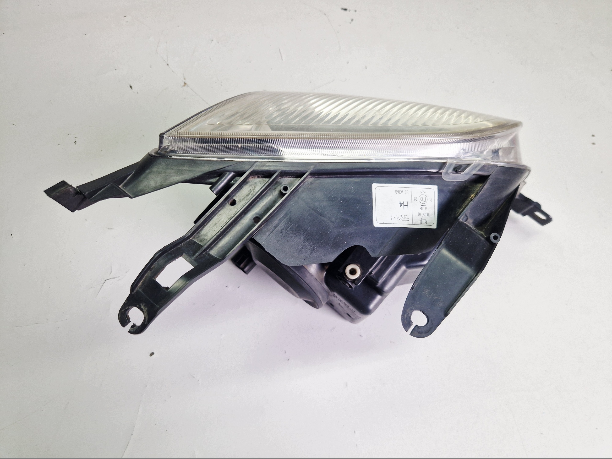FORD FUSION MK1 light left front front EUROPA 20-A360B