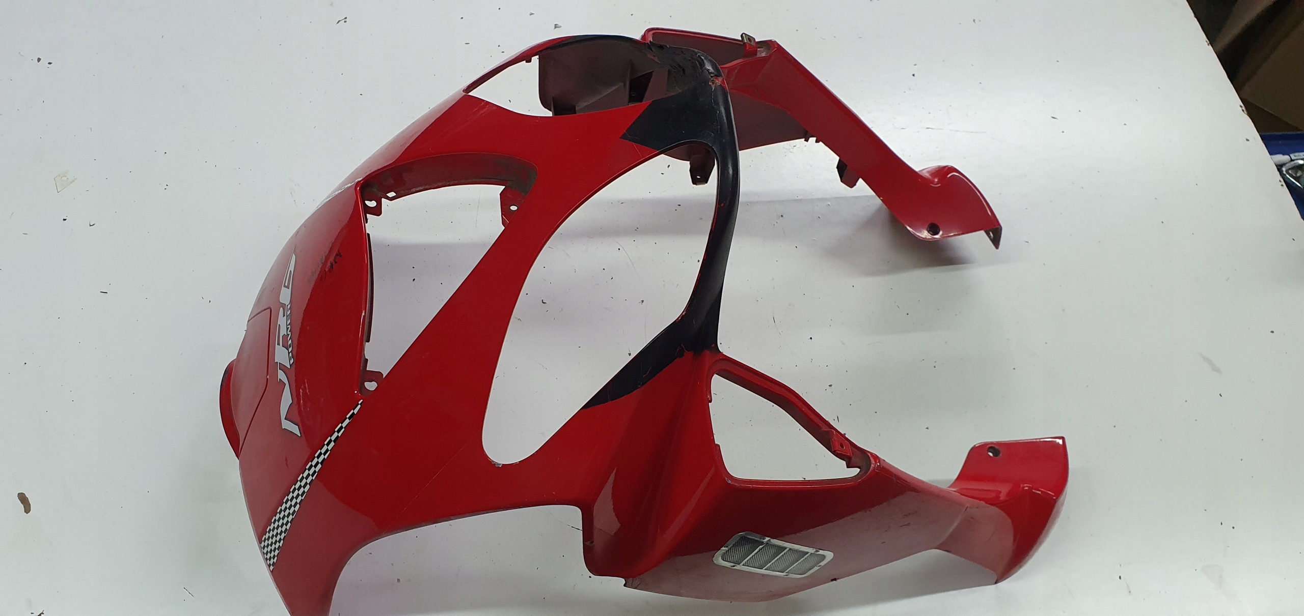 PIAGGIO NRG POWER CZACHA ОБТІЧНИК ПЛАСТИК