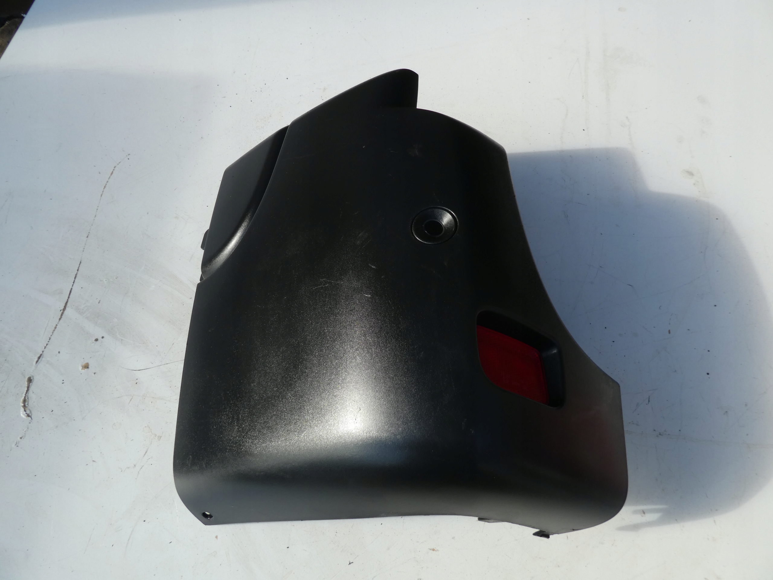 Ecke der Stoßstange RENAULT MASTER 850178315R PDC