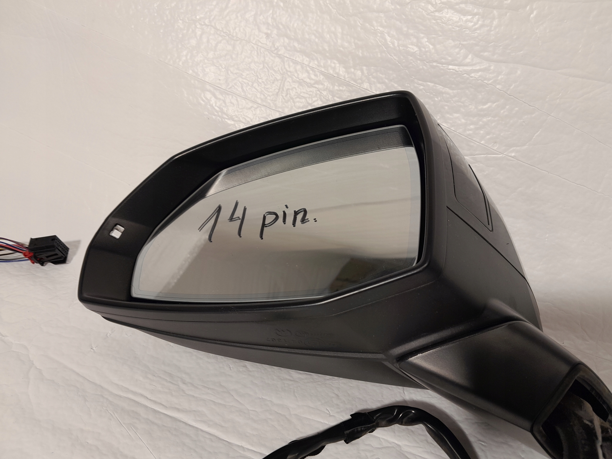 AUDI Q5 II 80A mirror left 14PIN LY9T