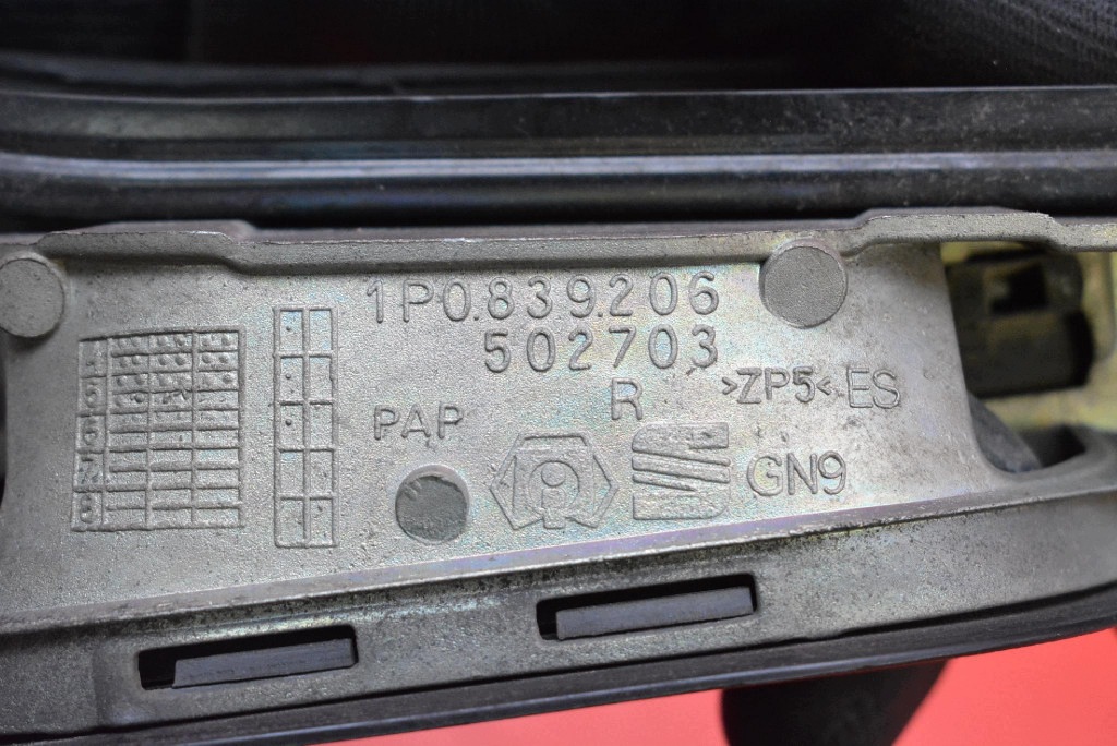 handle right rear part rear black 1P0839206 SEAT LEON 2 II MK2 FR 05-09