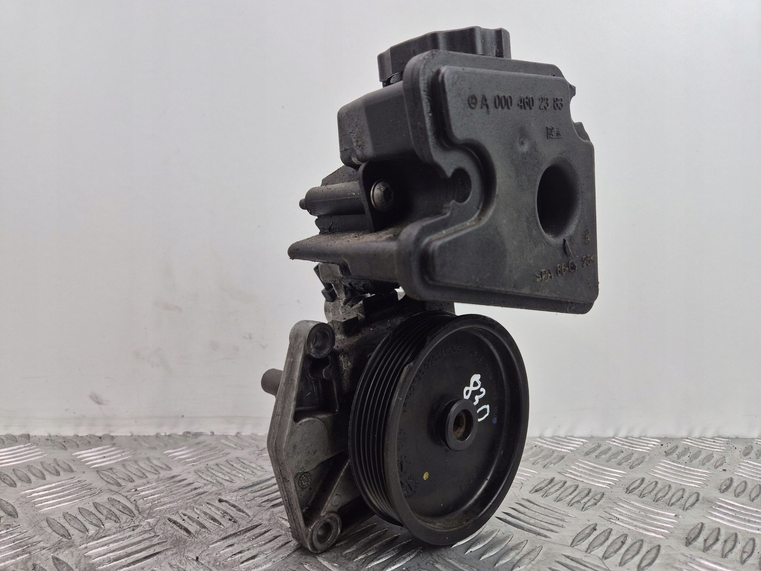 Mercedes E500 W212 servo pump 0064664401 273.971