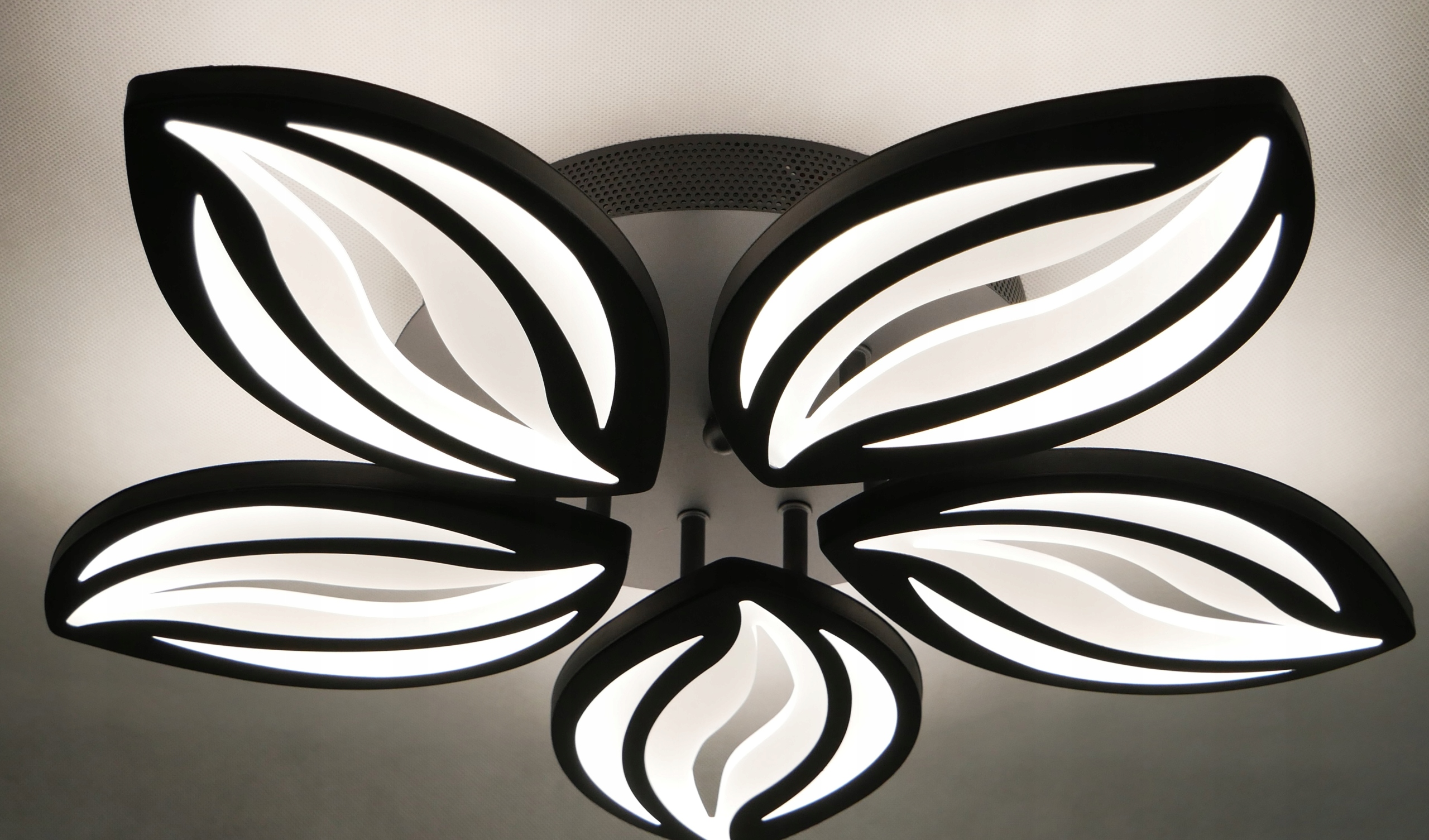 LAMPA LED RING LAMPA SUFITOWA PLAFON + PILOT 50 W Kod producenta 2026/5