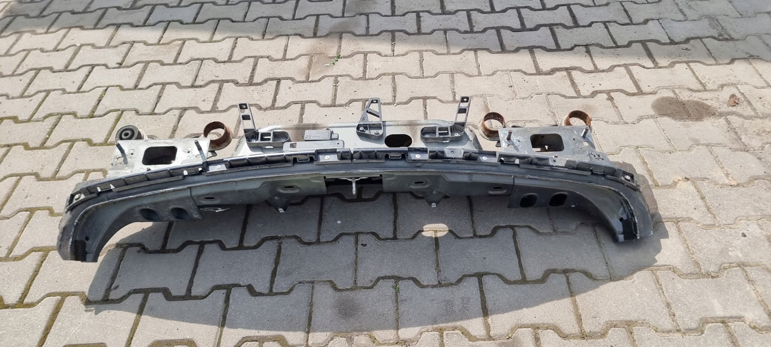 PAS TYLNY BAGAŻNIKA PODŁOGA OPEL INSIGNIA A LIFT KOMBI Typ samochodu 4x4/SUV Samochody osobowe