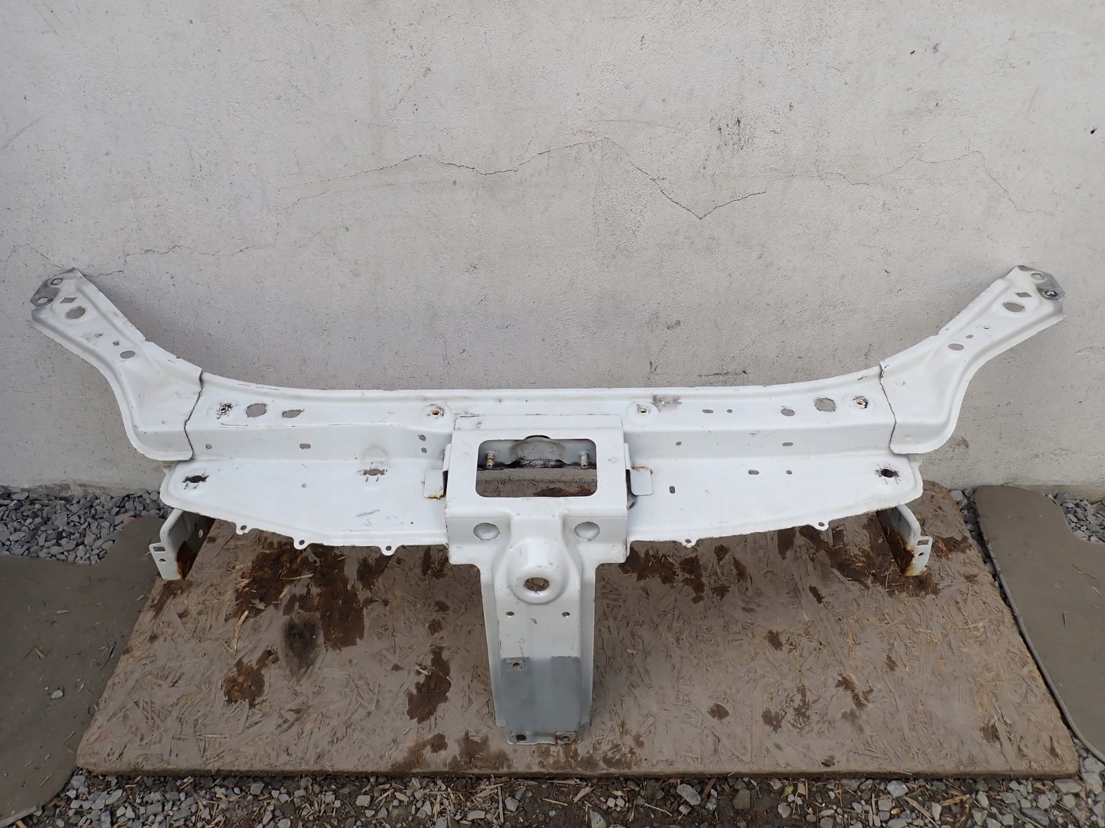 support panel for radiators pillar iron DACIA SANDERO 2 II 2012-2021R 625048118R