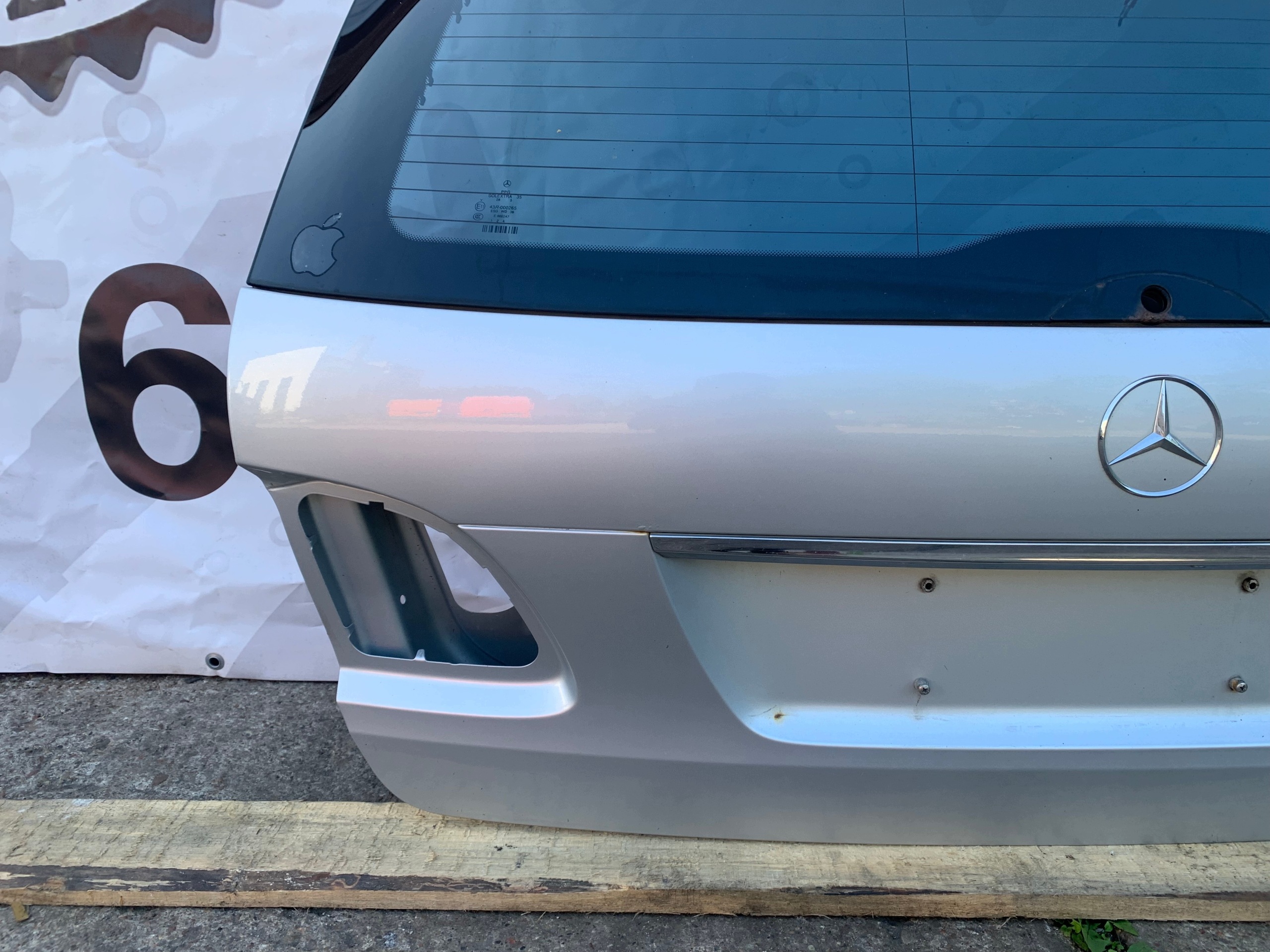 boot doors rear part boot MERCEDES W211 E KLASA 775 C775 KOMBI