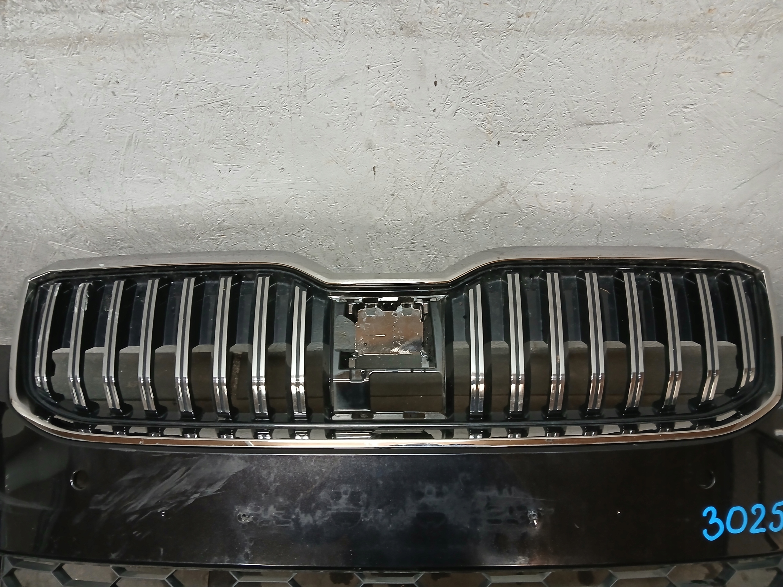 bumper front SKODA SUPERB III 3 LIFT 3V