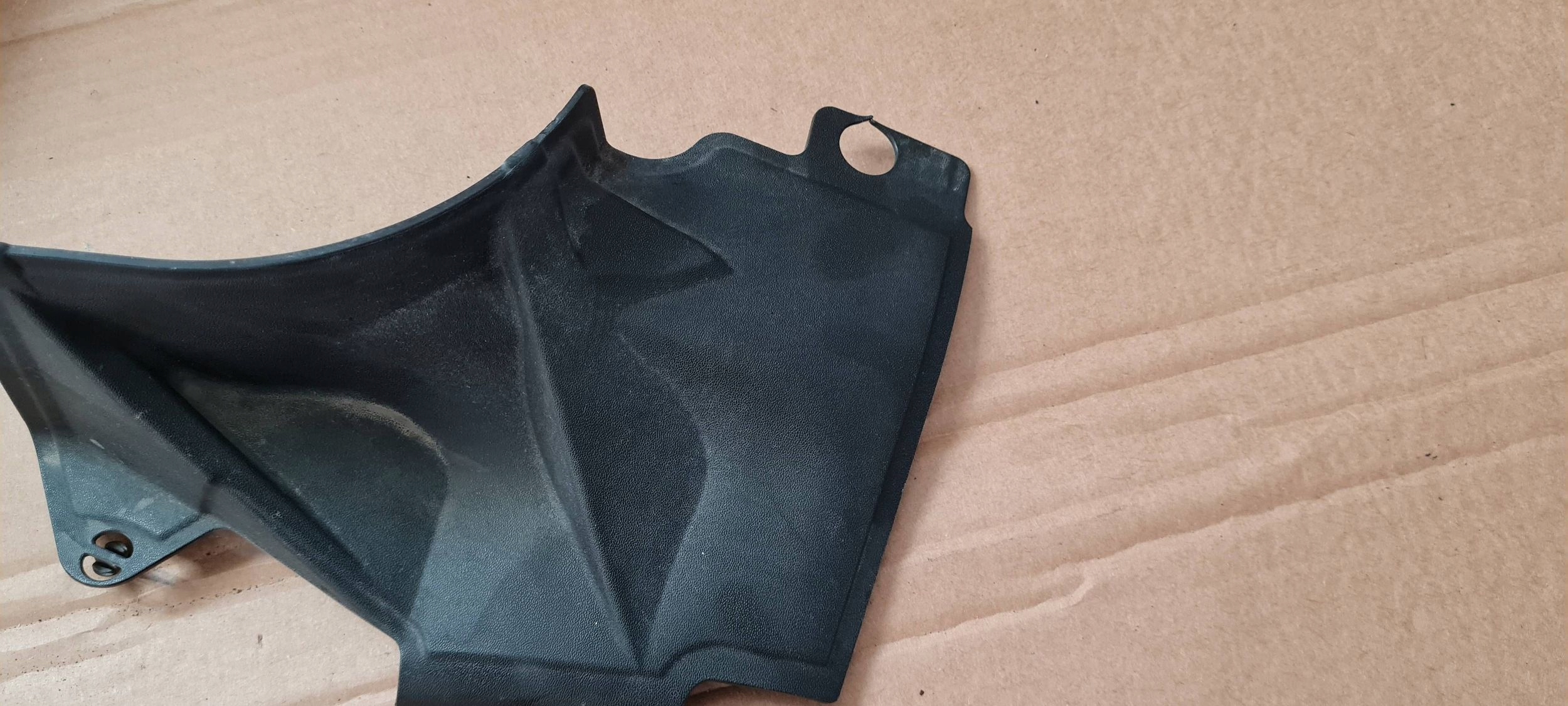 A4 B9 8W LIFT cap cover KIELICHA left left front 8W0806583C A5 8W
