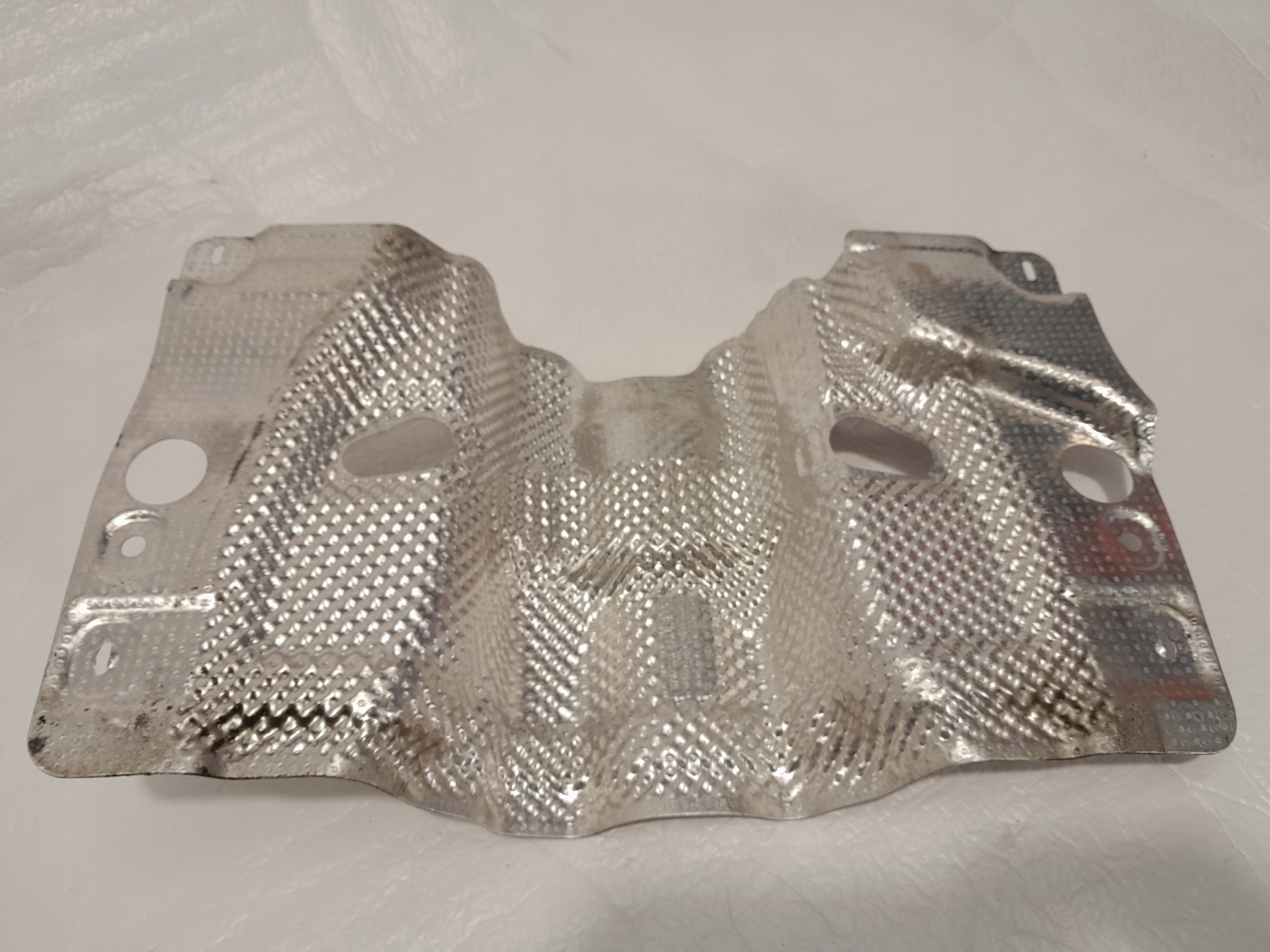AUDI A4 A5 F5 8W Blende Abdeckung TERMICZNA 8W0521443E