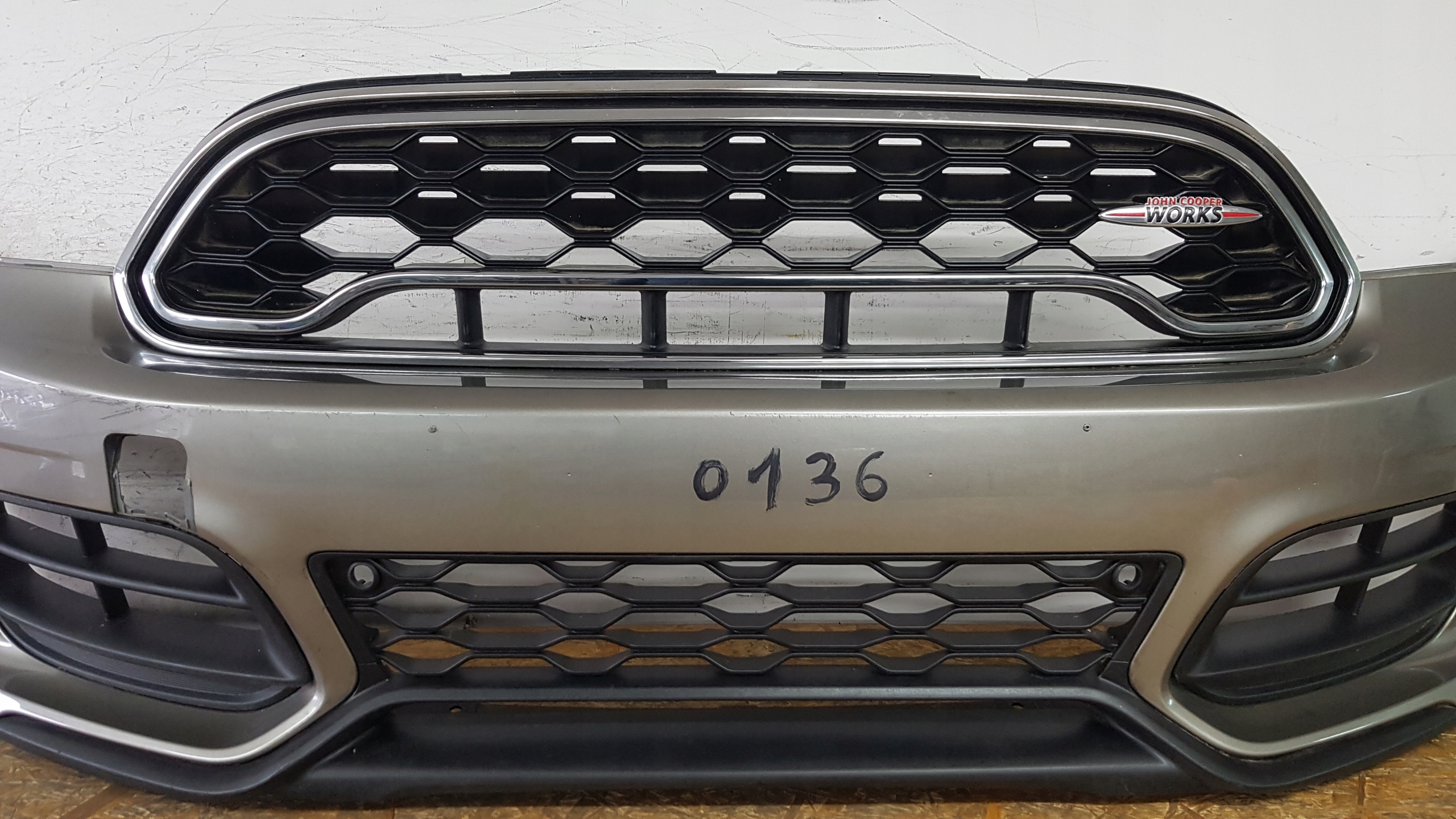 MINI COUNTRYMAN II F60 JCW 2017 bumper front 0136