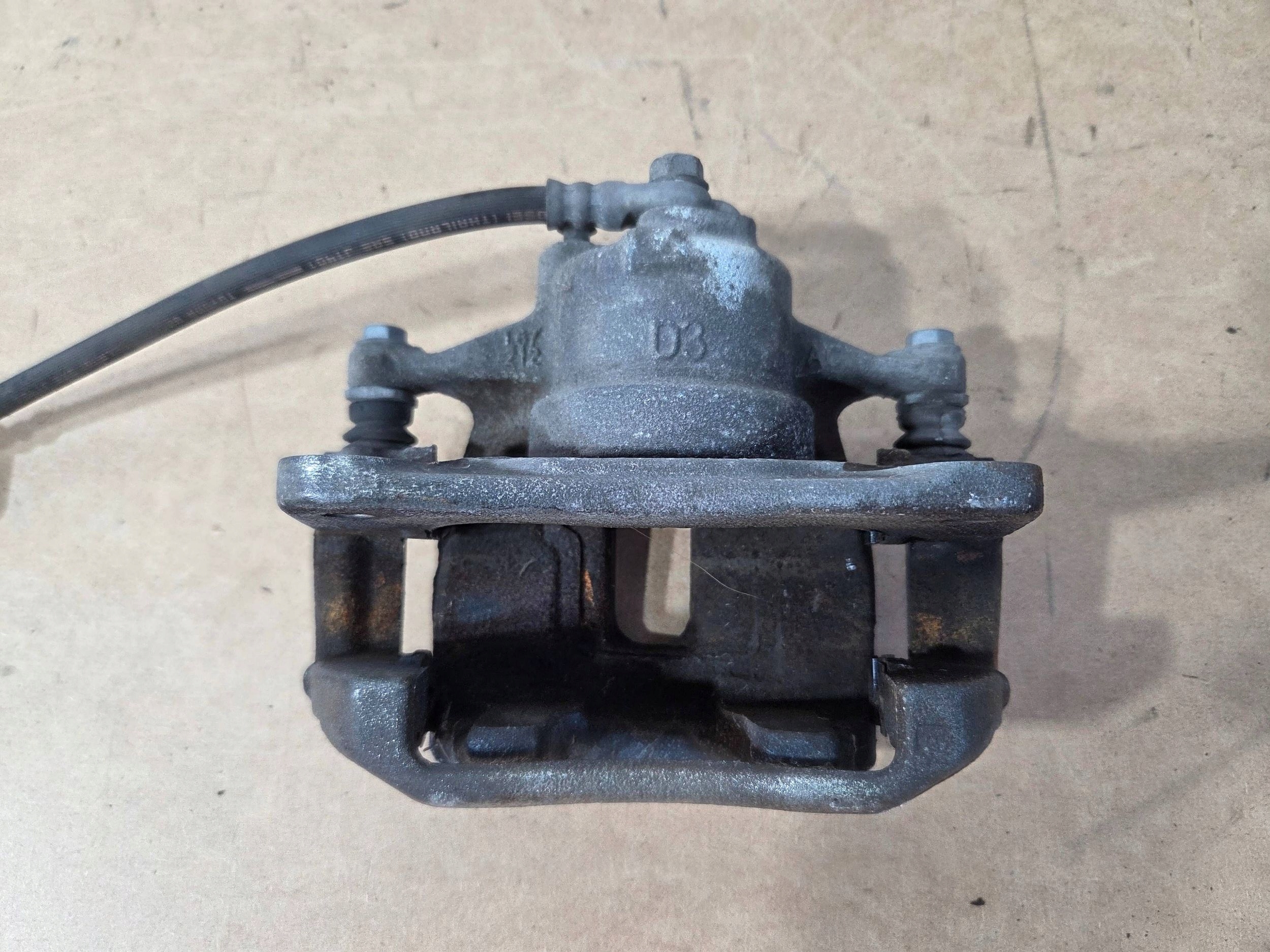 Toyota C-HR and caliper brake front left (B740)