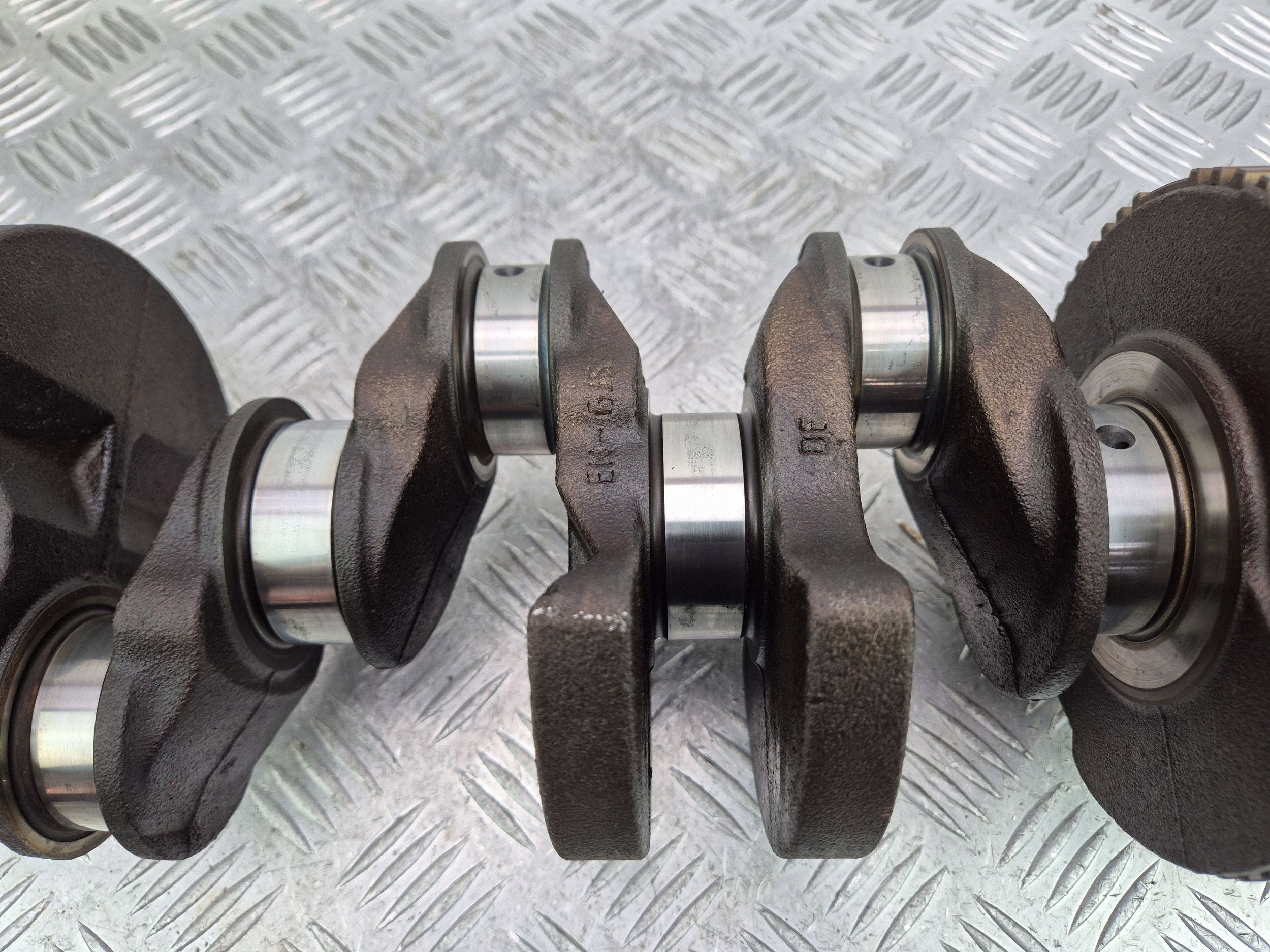 crank BMW 3 E90 E91 320i 51222324252 N43B20AA