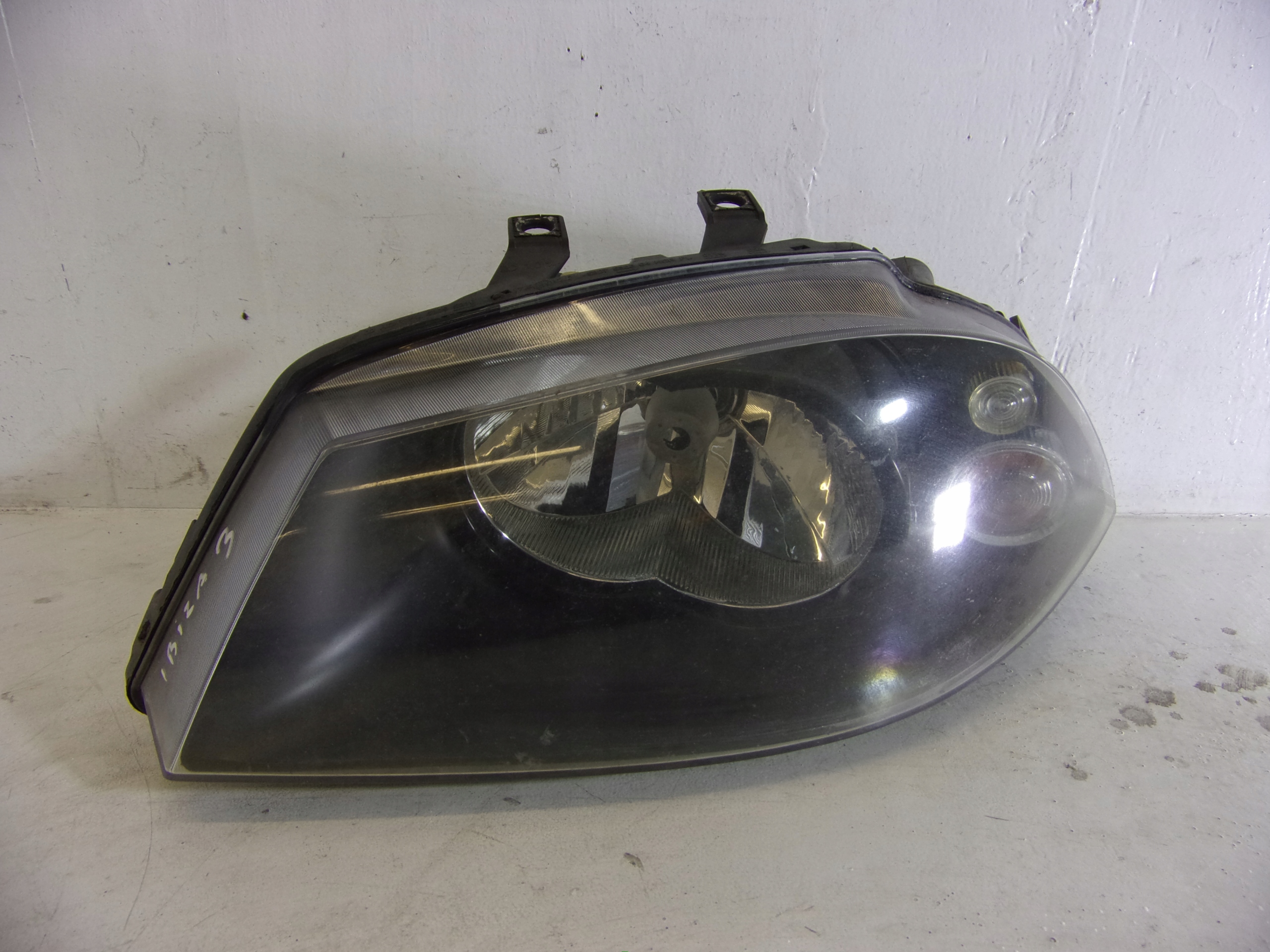 light left front SEAT IBIZA 3
