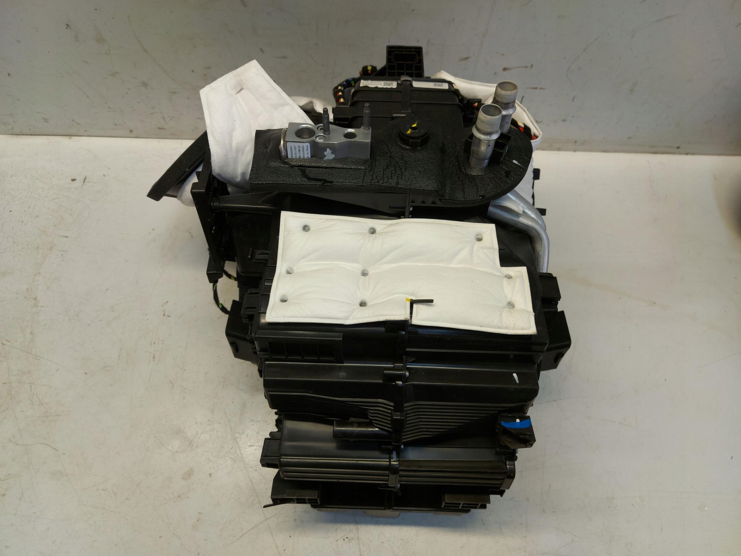 PEUGEOT 2008 II heater 9830697580