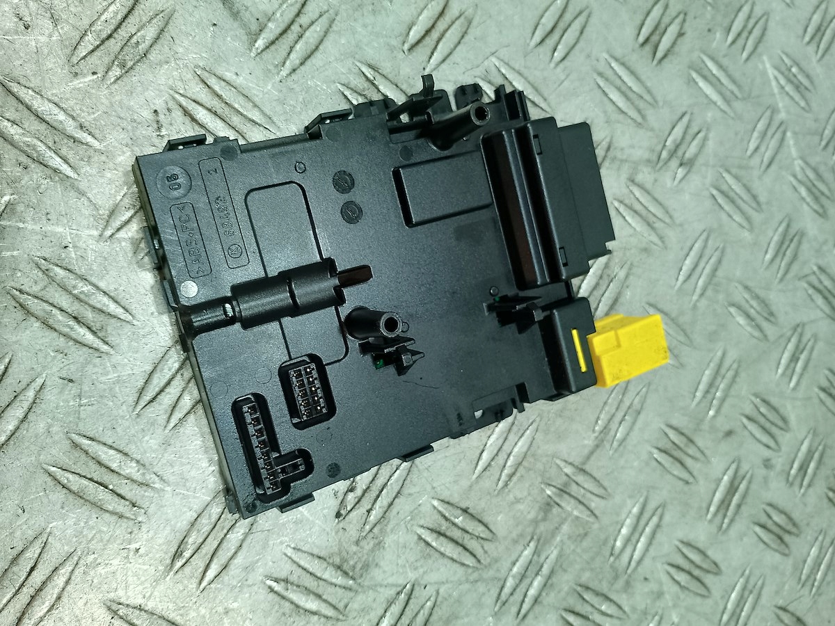 MODUŁ KĄTA SKRĘTU VW PASSAT B6 3C0953549E 2.0 TDI Typ samochodu Samochody osobowe