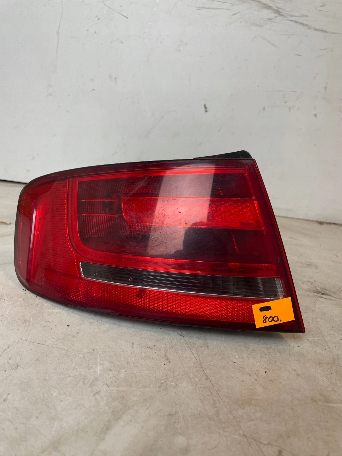 light rear part rear left w fender Audi A4 B8 sedan