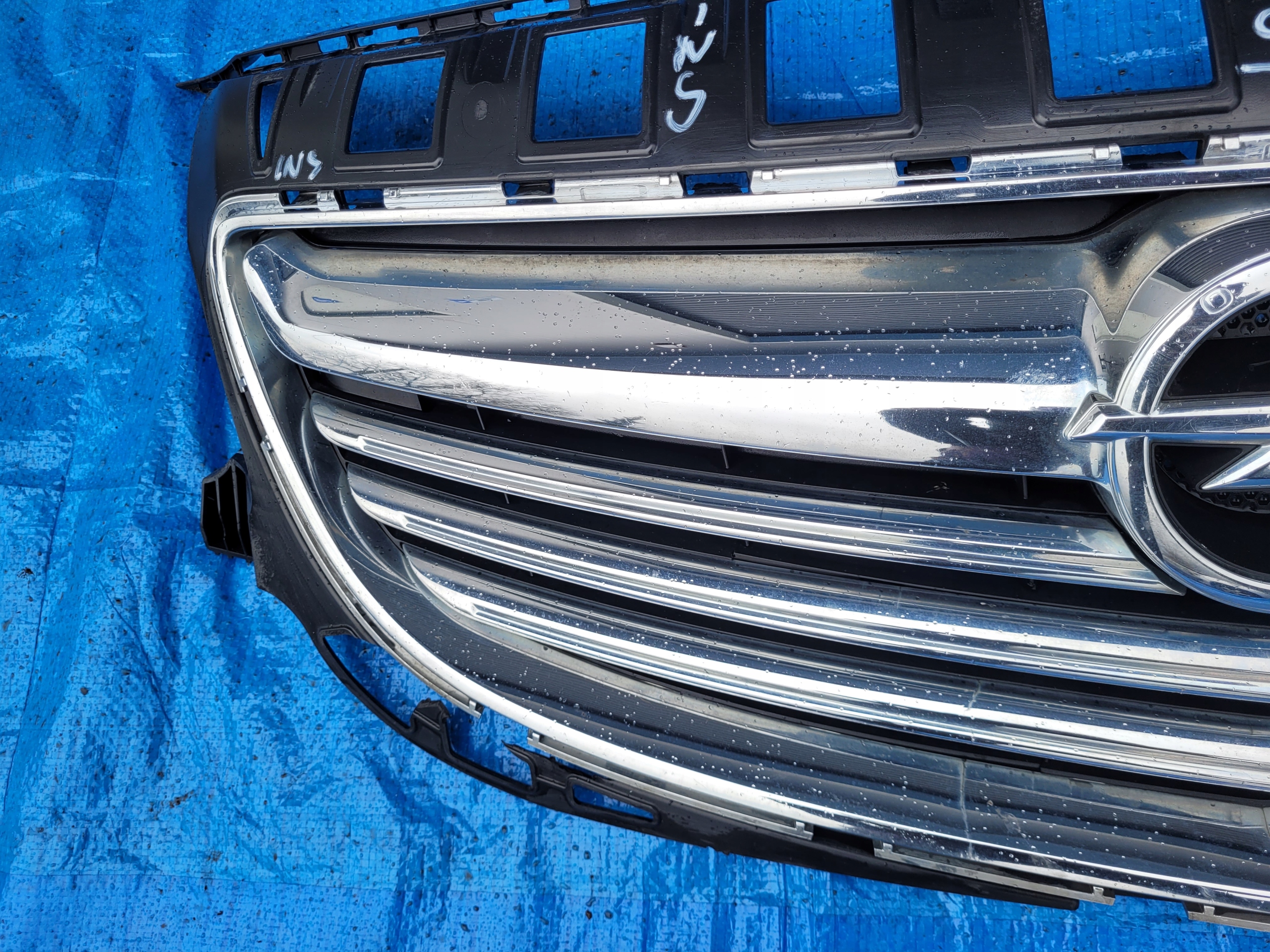 OPEL-CZĘŚCI Insignia A Grill atrapa zderzaka przód FULL CHROM LIFT 22787080 Numer katalogowy części GM 22787080 LIFT LISTWA