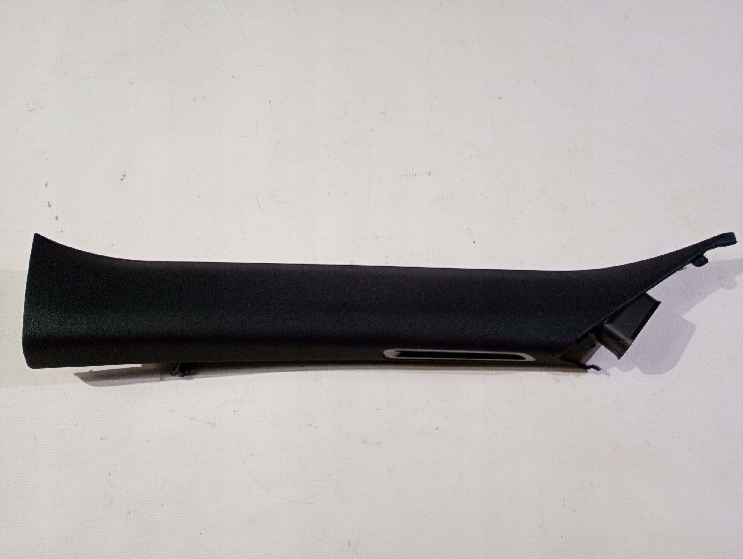 side slupka A cover left side Ford Explorer VI 3.0 ST 2020