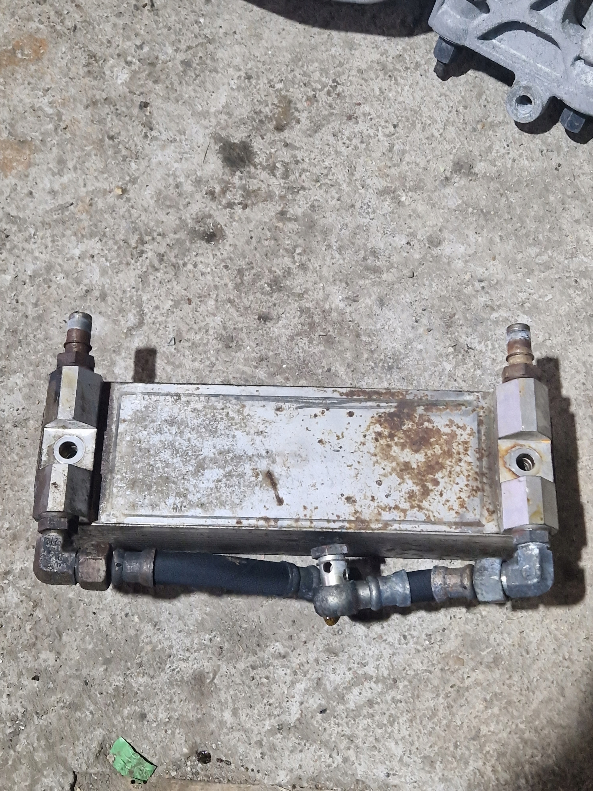 РАДИАТОР КОРОБКИ ПЕРЕДАЧ И ПЕРЕКЛЮЧЕНИЯ VOLVO RENAULT 21359570