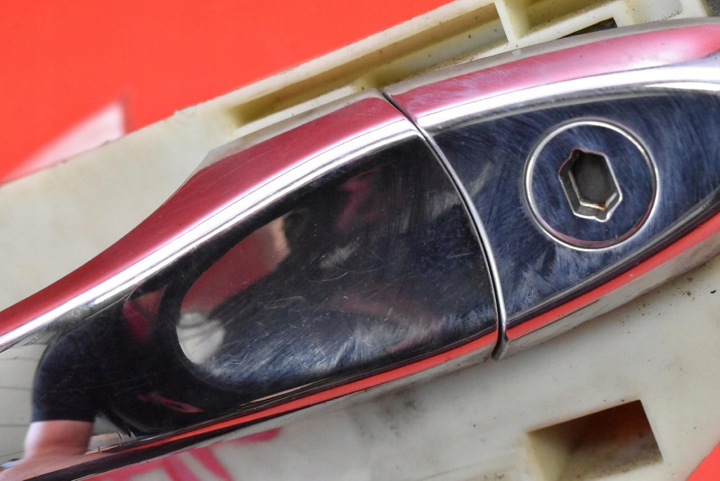 handle left front front CHROM 2W93-F224A37-A JAGUAR XJ X358 LIFT 07-09
