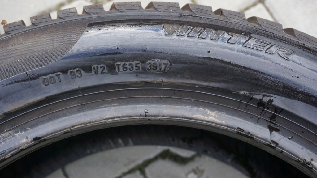 4 winter tyres PIRELLI SOTTOZERO 3 - 245 50 R18