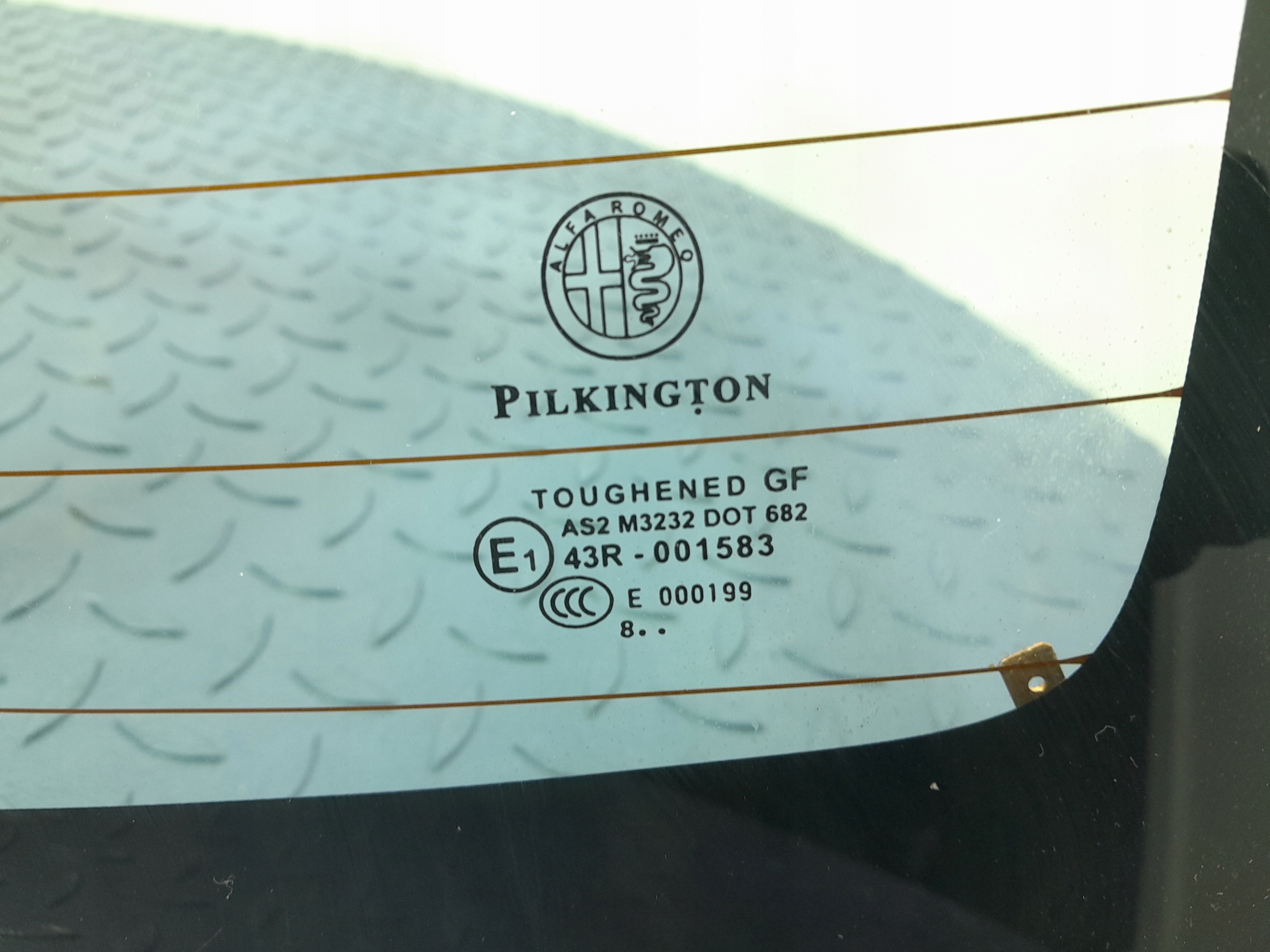 ALFA ROMEO MITO SZYBA KLAPY BAGAŻNIKA 08R Producent części Alfa Romeo OE