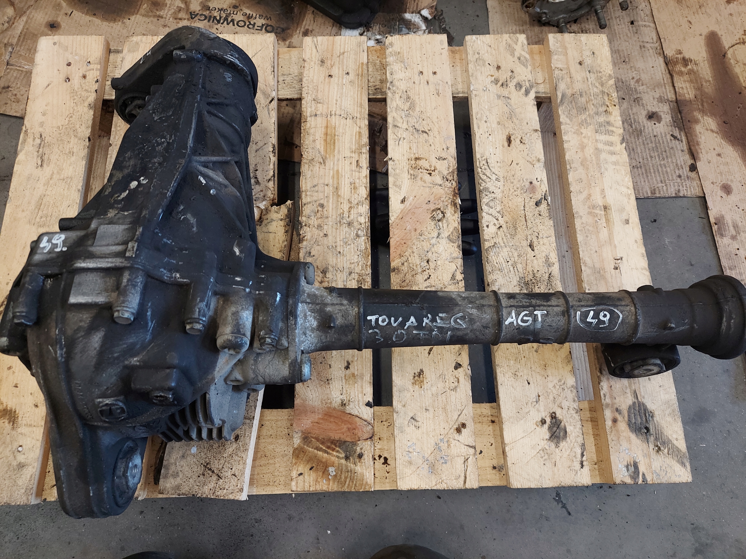 РЕДУКТОР ДИФЕРЕНЦІАЛ МІСТ VW TOUAREG AGT ПЕРЕДНІЙ