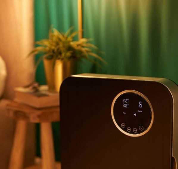 Oczyszczacz powietrza Klarta Forste 4 Black 40m² H13 Moc 41 W