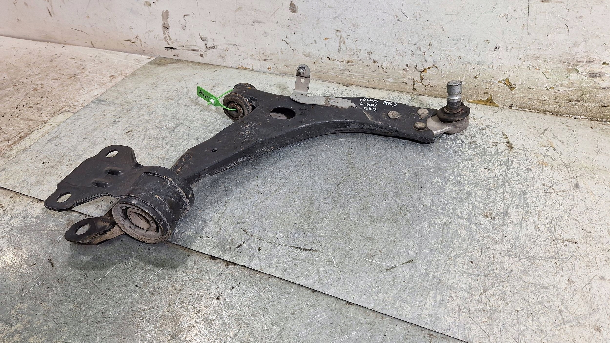 arm right front BV61-3A423-AAC FORD FOCUS MK3 C-MAX MK2 GRAND C-MAX MK2