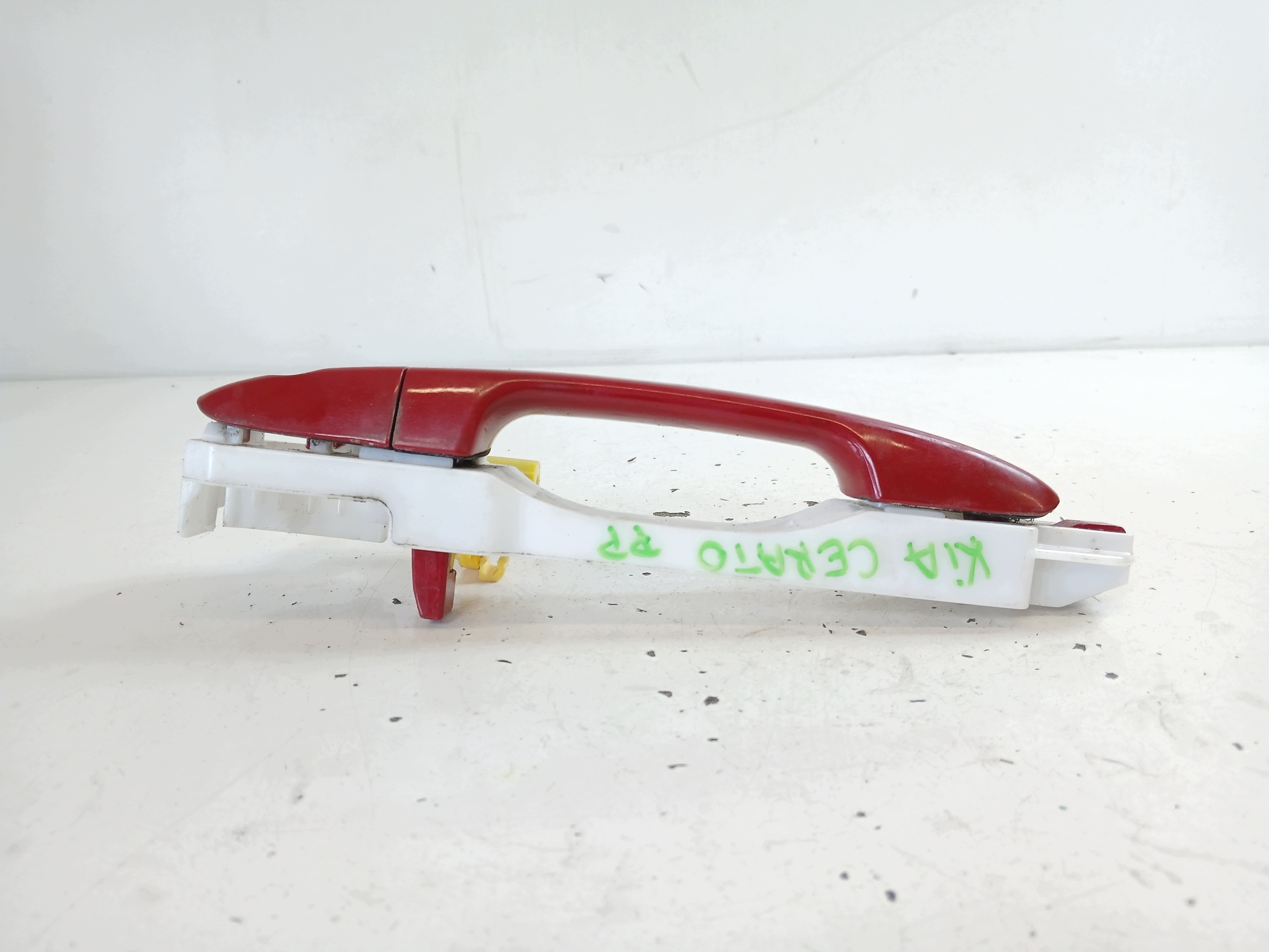 KIA CERATO and handle exterior right front