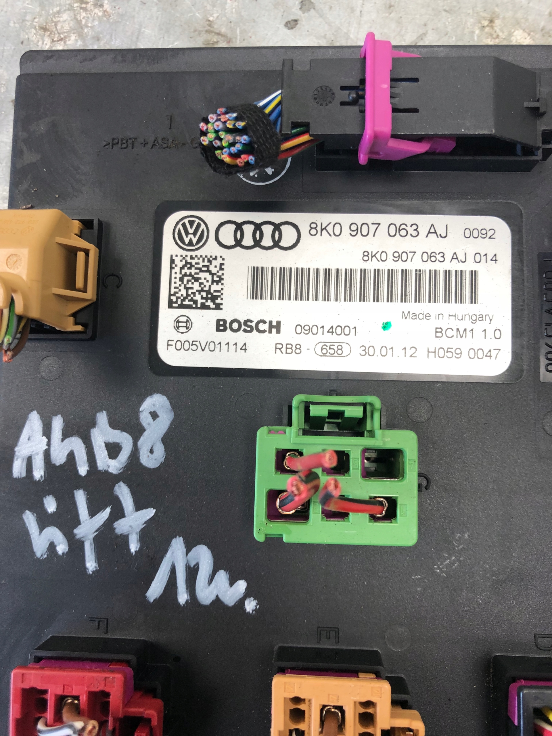 Unité commande confort AUDI A4 B8 LIFT 8K0907063AJ