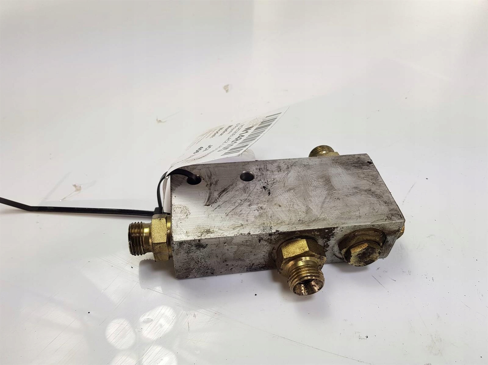 Сплиттер зарядное устройство 25/223262 JCB 406 T4