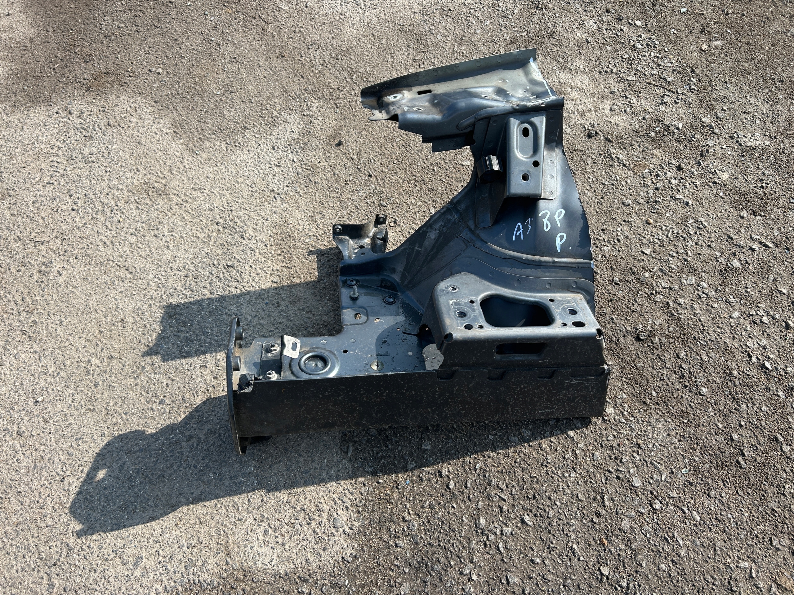 AUDI A3 8P 03-08 quarter front right