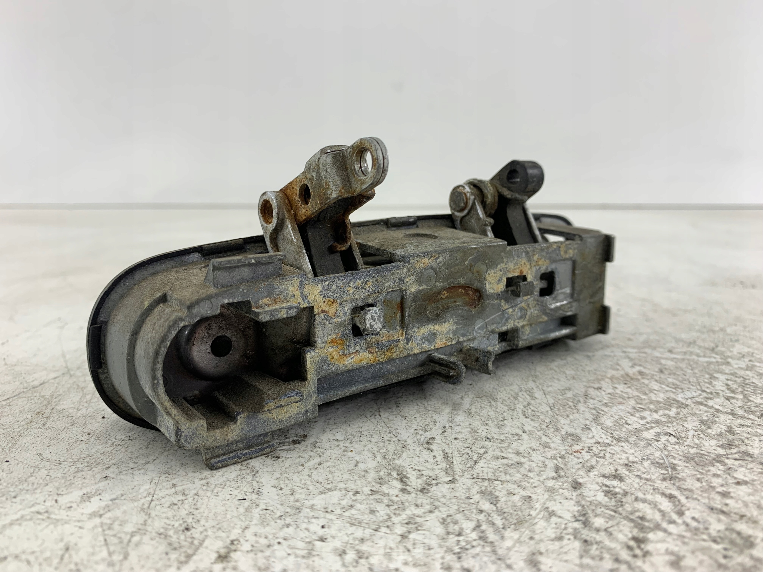 AUDI A6 C6 handle exterior left rear part LY7W