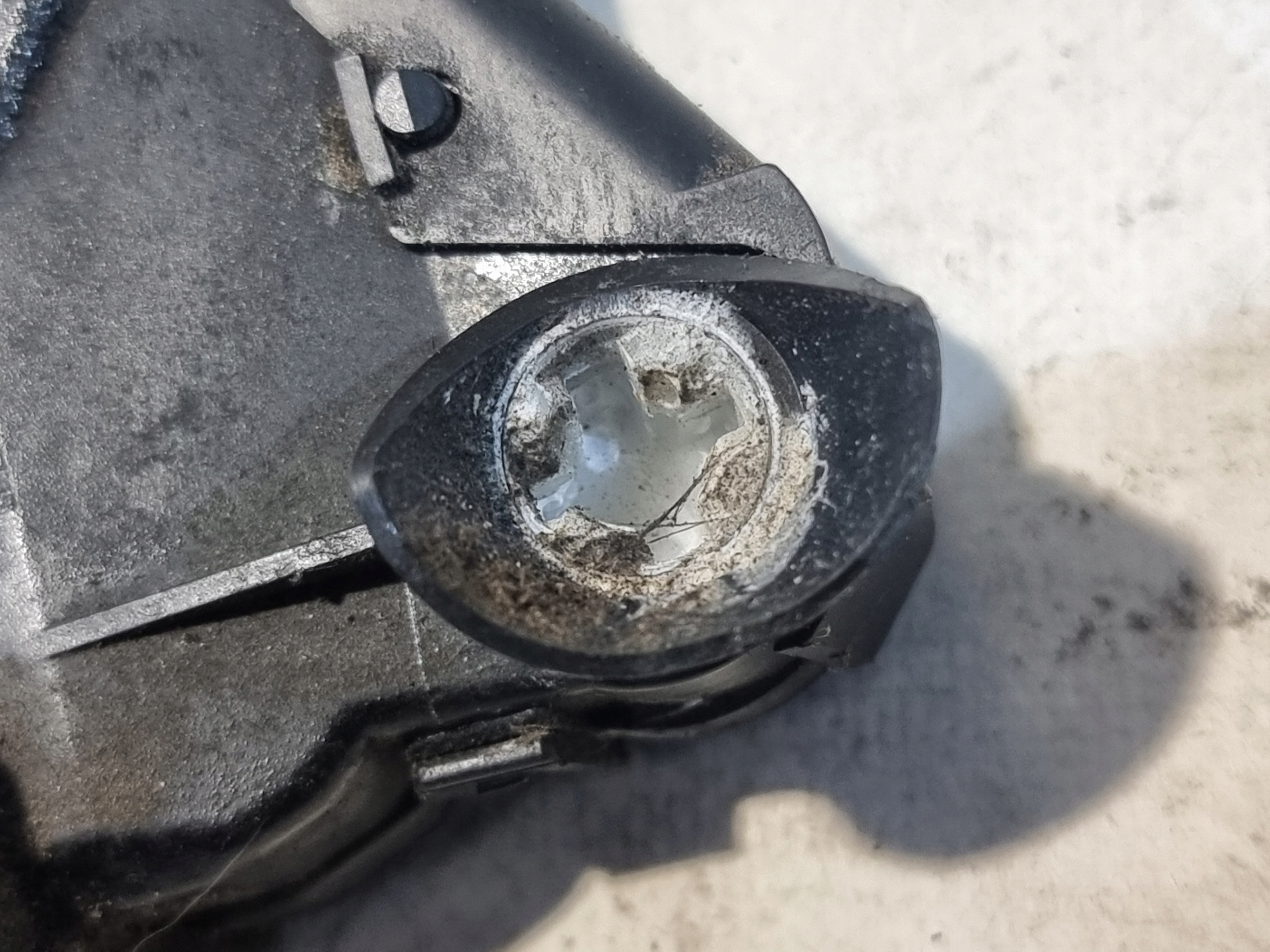 lock door left front TOYOTA PRIUS II 08r