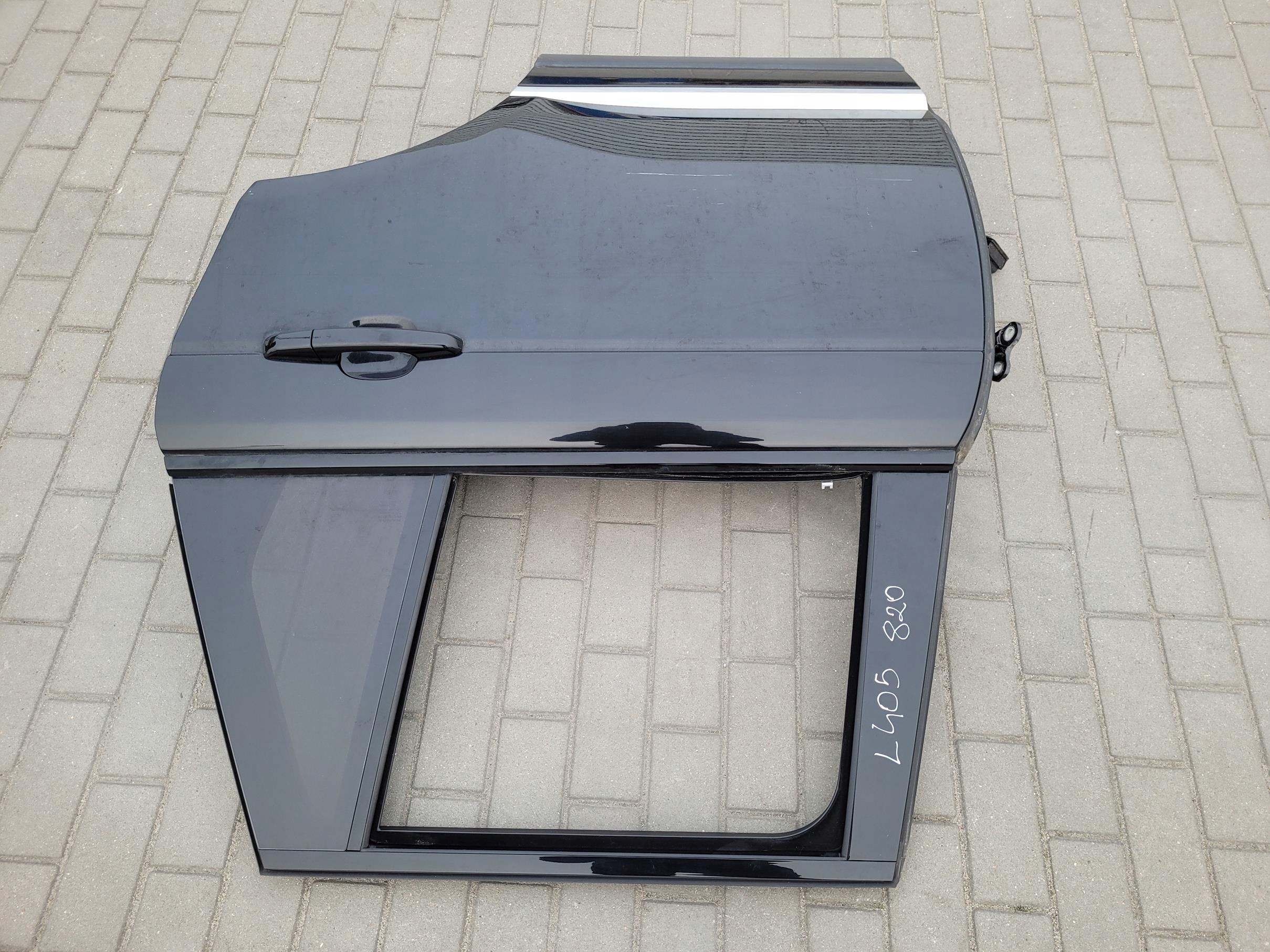 door rear part left rear. left complete RANGE ROVER VOGUE L405 LAKIER 820