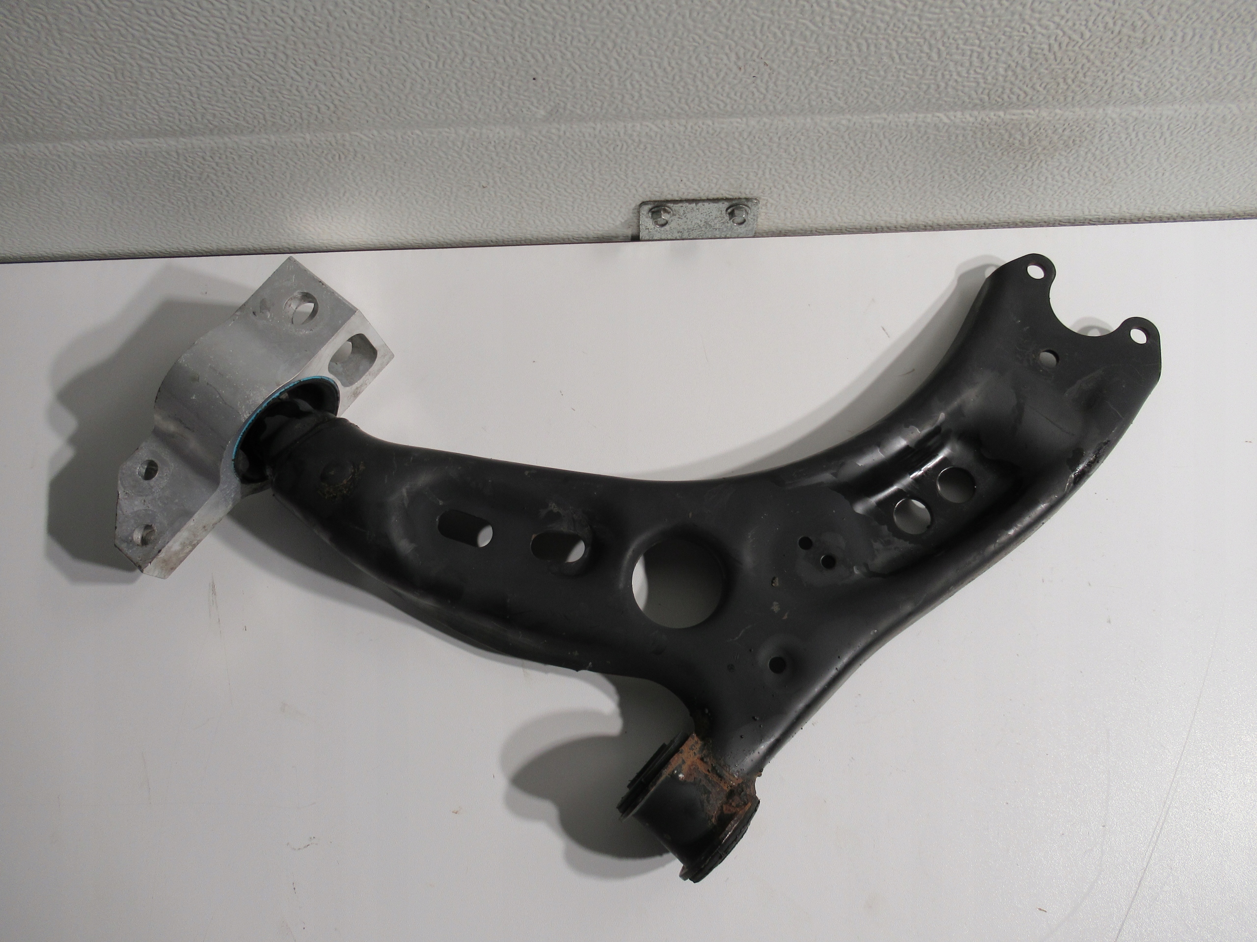 VW Seat Skoda arm left front 1K0407165C