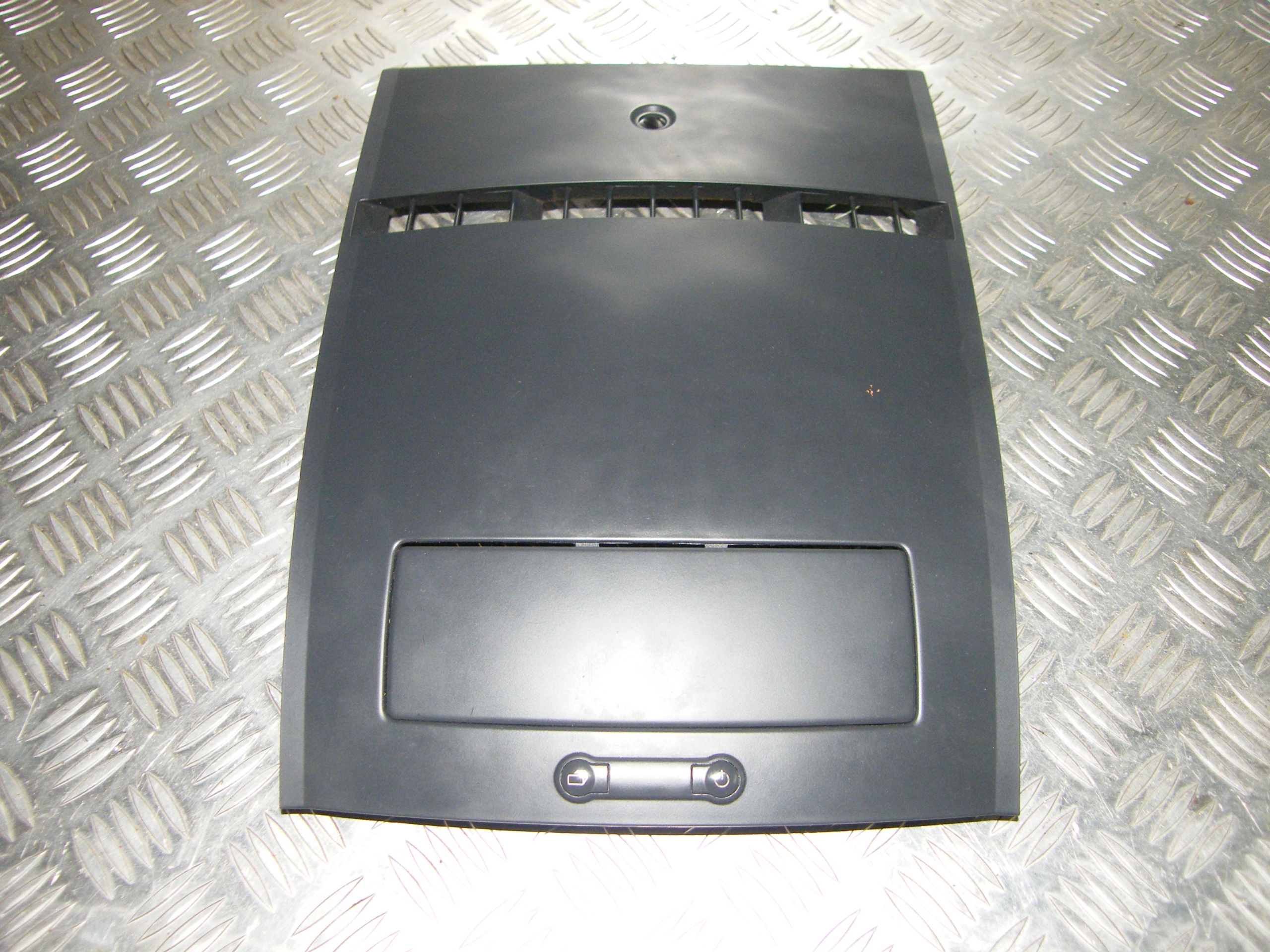 OSLONA NAWIGACJI DASZEK WYSWIETLACZ MEGANE II LIFT