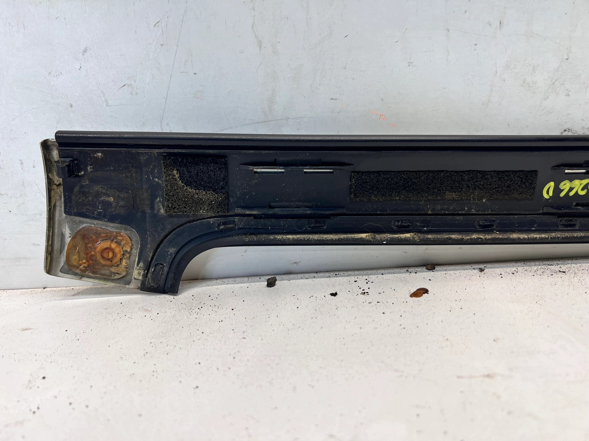 lišta CHROM okna čelního pravá AUDI A5 8F CABRIO 8F0853266D