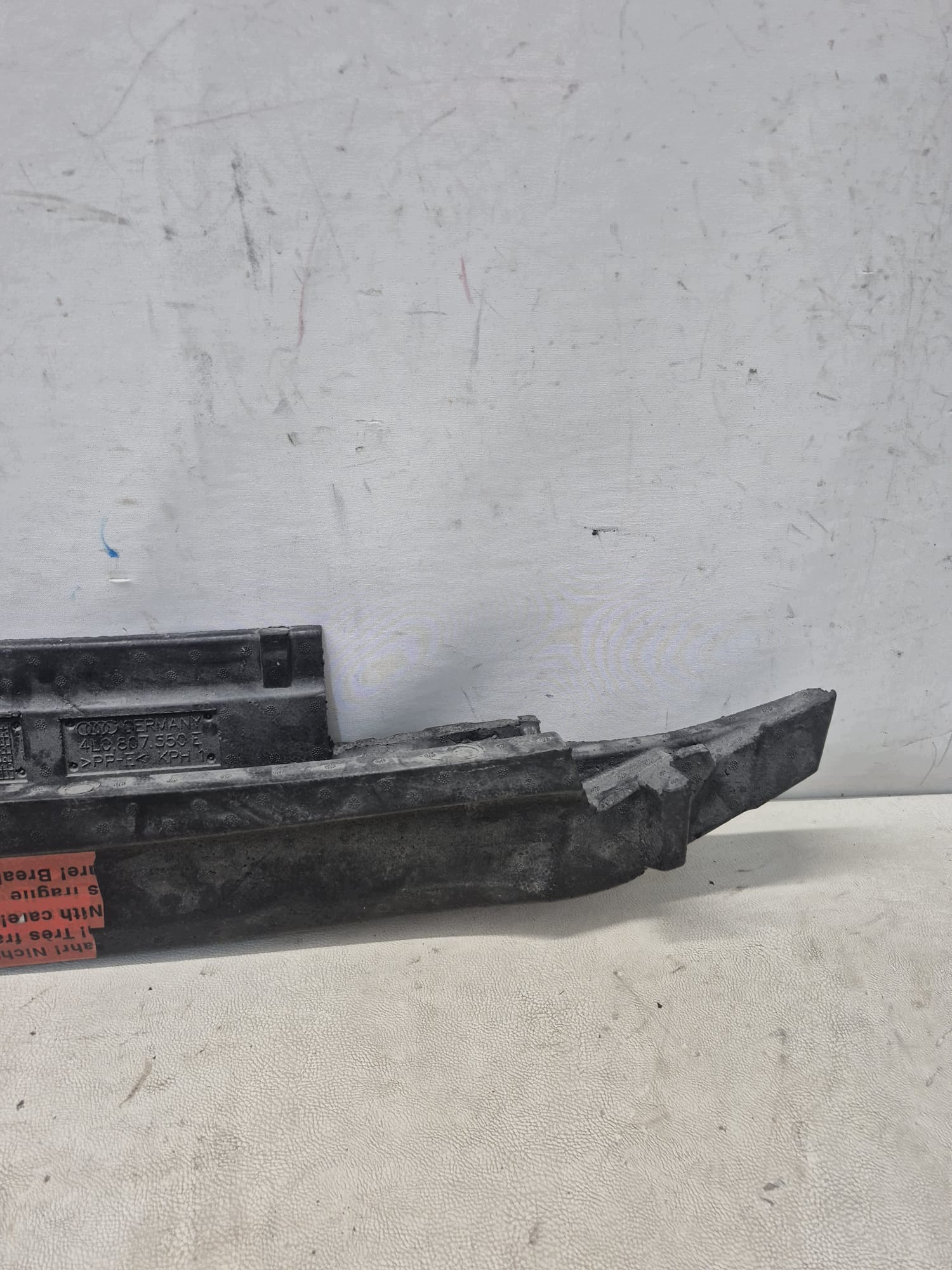 AUDI Q7 4L0 ABSORBER PIANKA of a bumper front front
