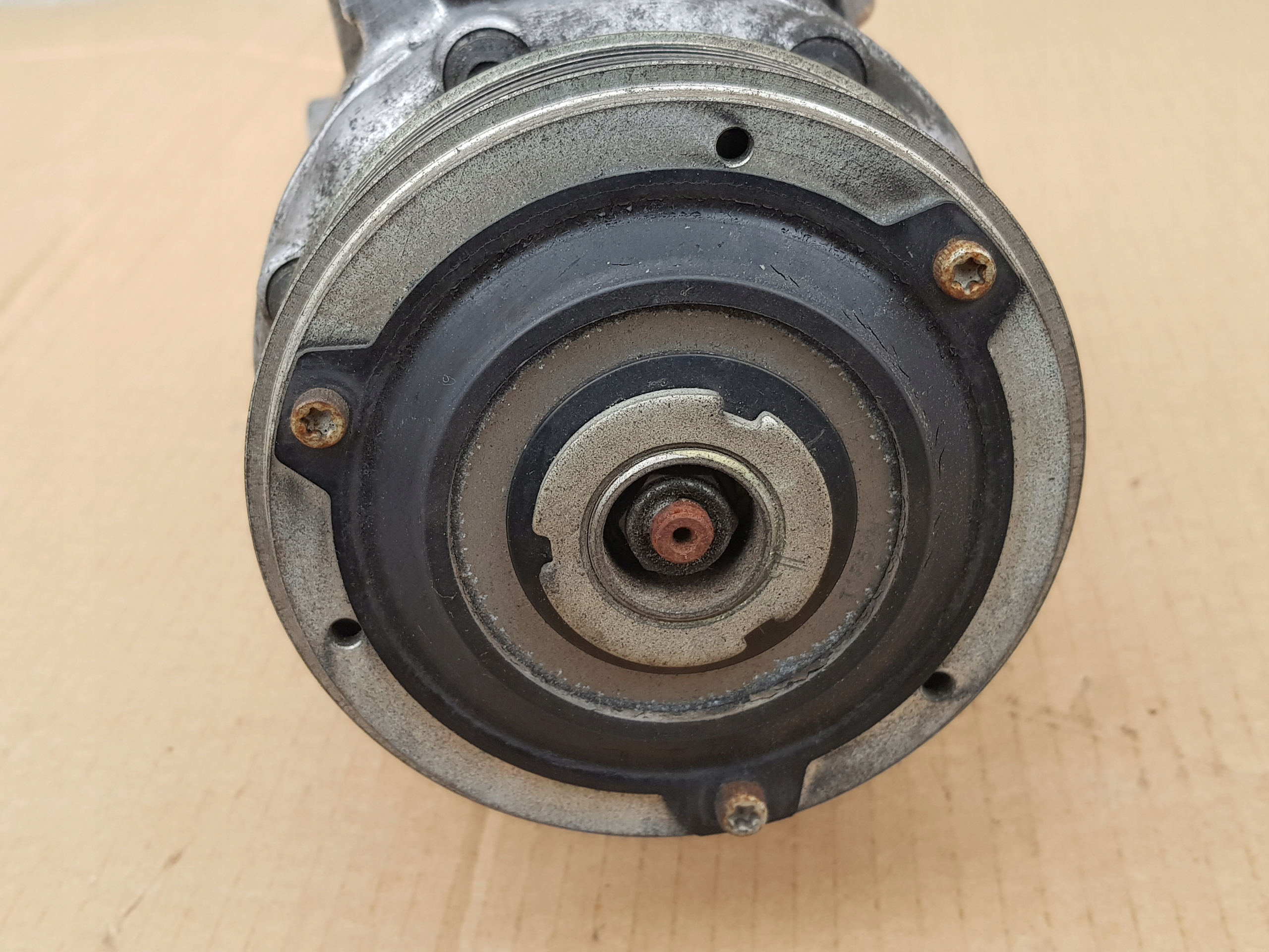 компрессор кондиционера / 1.9 tdi 105KM - BLS bxe / - проверен