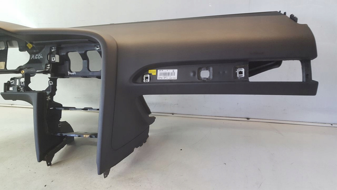 dashboard console tension belts Audi A6 C6 2,7 TDI