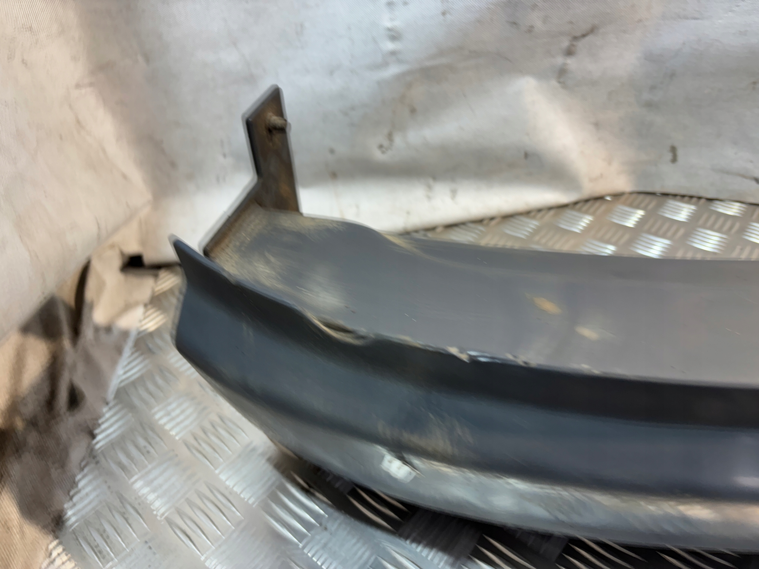 bumper support front Scania R
