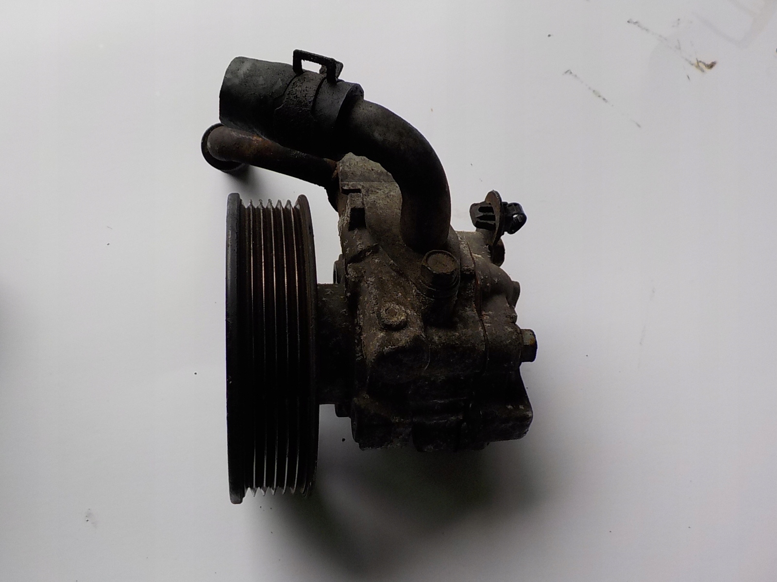 KIA CARENS III 2.0 CRDI servo pump 57100-2G200