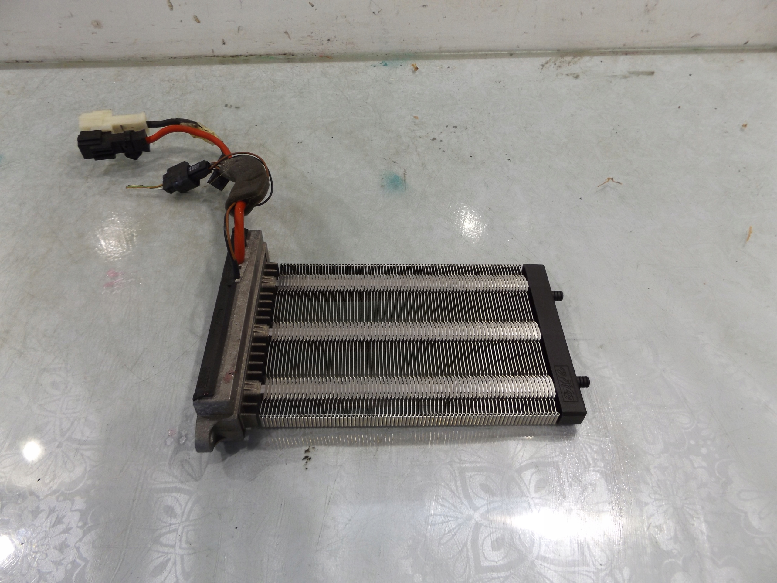 C-MAX MK1 LIFT ЭЛЕКТРИЧЕСКИЙ НАГРЕВАТЕЛЬ