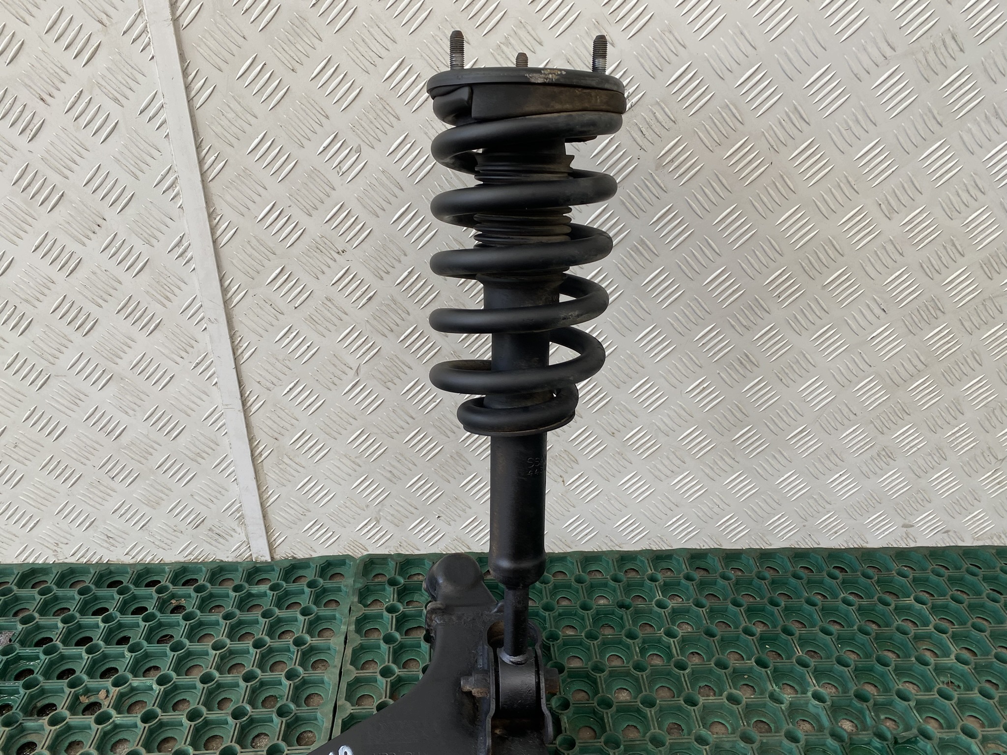 SSANGYONG MUSSO II Q200 2.2 E-XDI shock absorber + arm lower right front